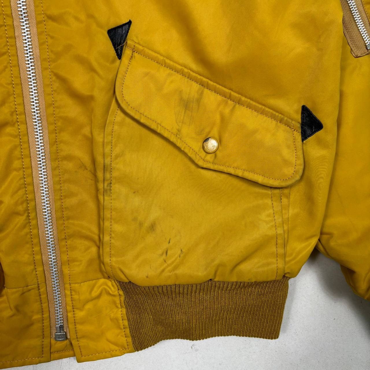 Alpha Industries Vintage 70s Alpha Industries MA-10 USAF Tanker Bomber Jacket Size US L / EU 52-54 / 3 - 5 Thumbnail