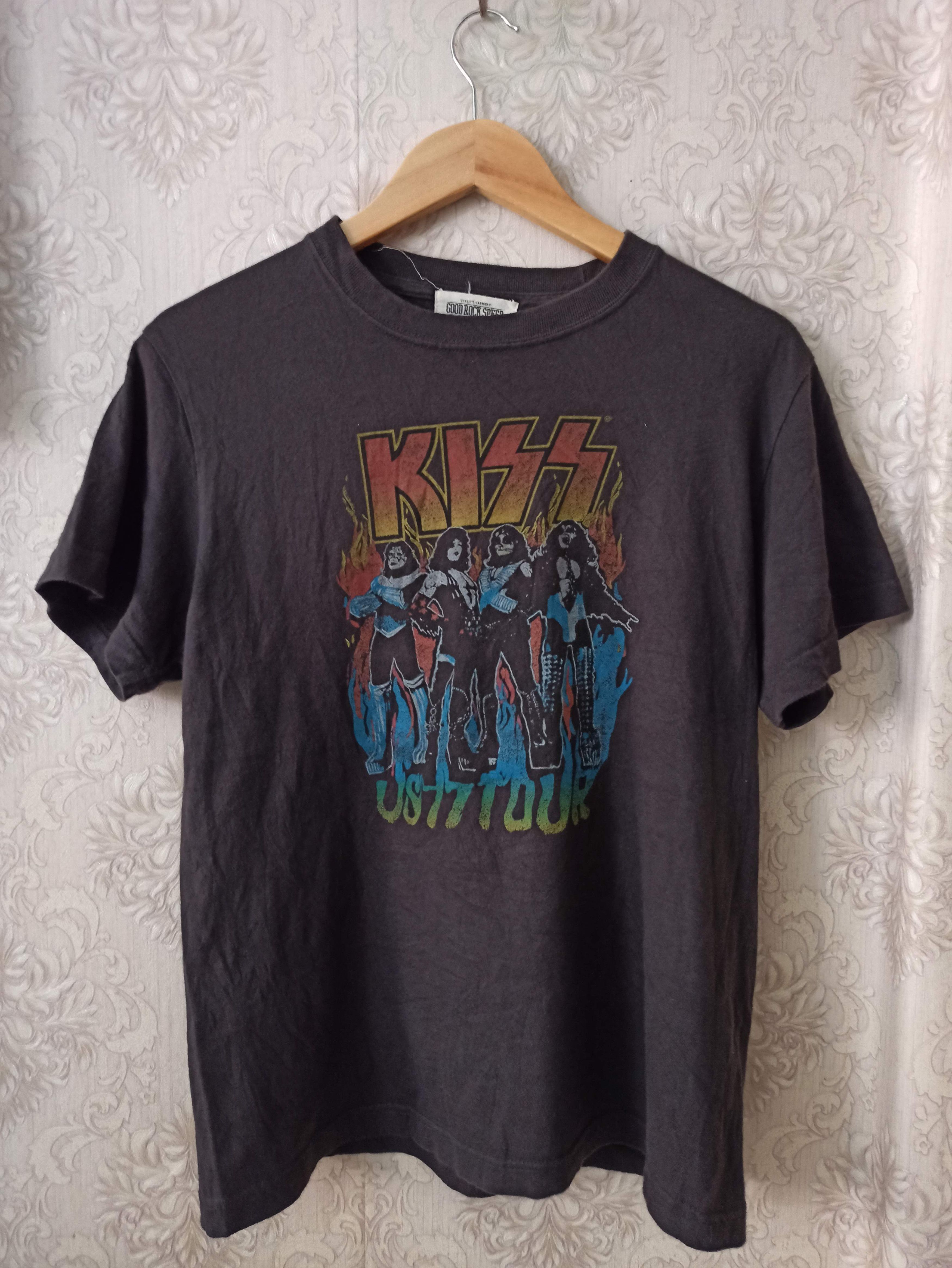 Band Tees ♦️Kiss Band T Shirt Size US M / EU 48-50 / 2 - 1 Thumbnail
