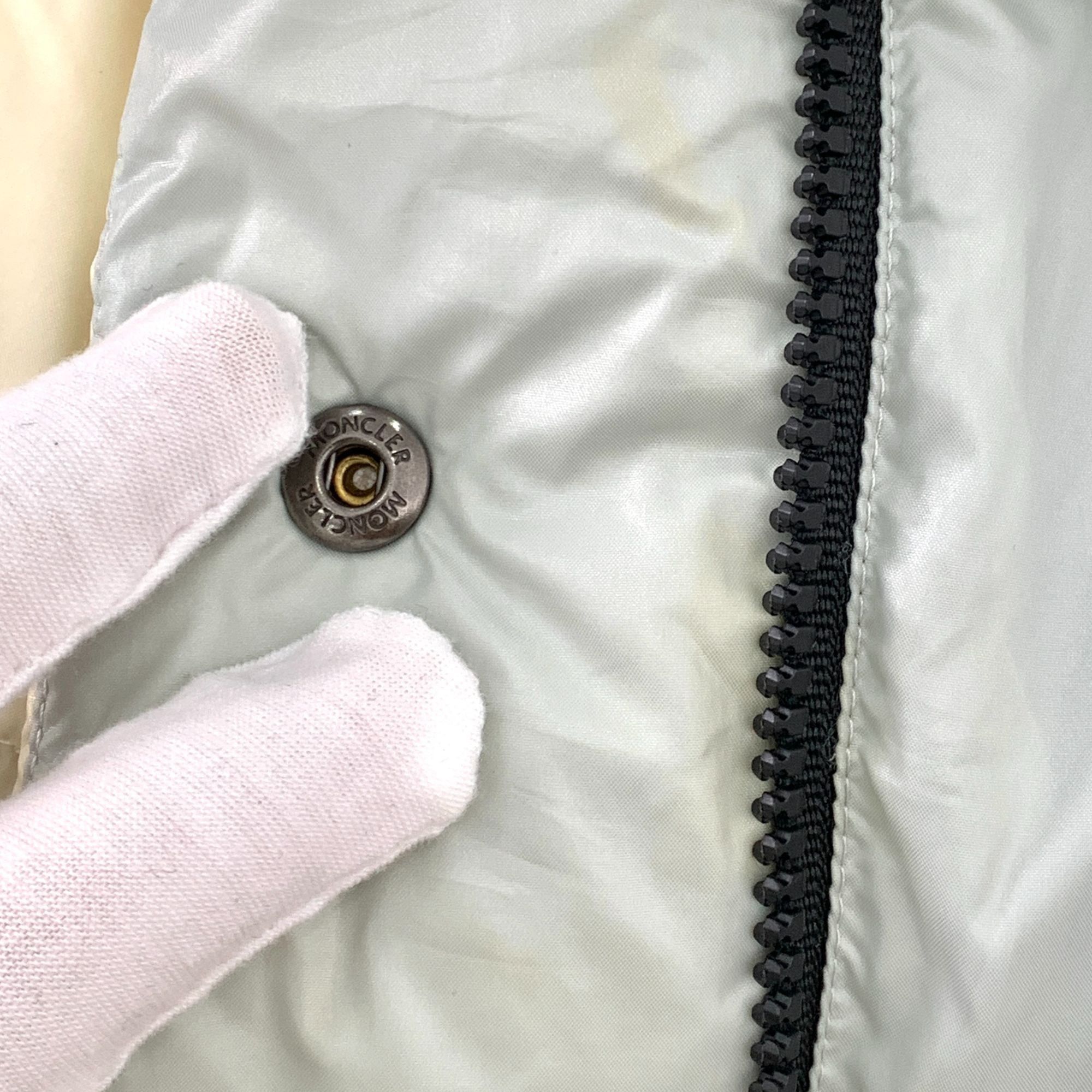 Moncler Moncler Beige Hooded Quilted Down Vest Luzule Series 22 Size Size L / US 10 / IT 46 - 7 Thumbnail