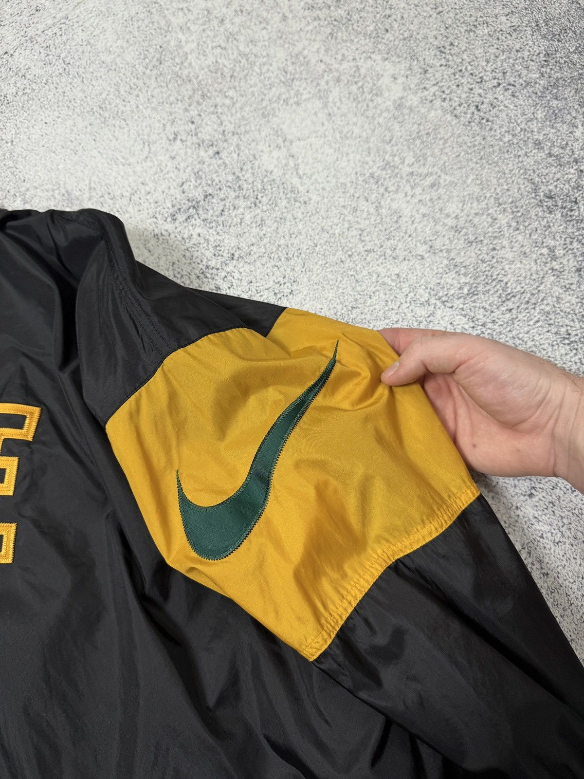 Nike Vintage Nike Nylon Pullover Windbreaker Big Logo 90s Size US XXL / EU 58 / 5 - 5 Thumbnail