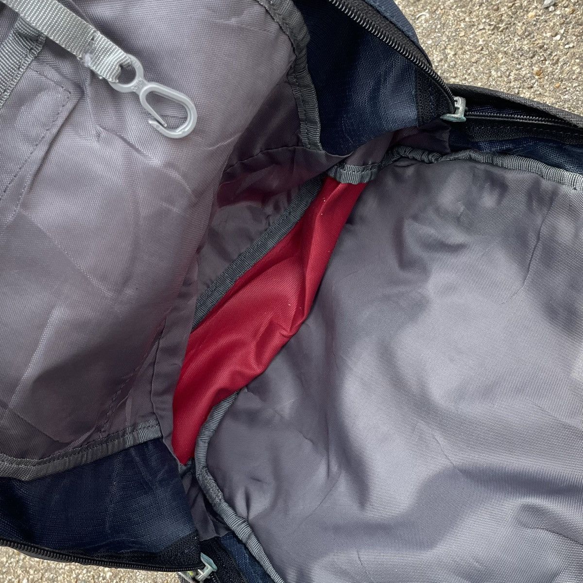 Coleman OUTDOOR LIFE COLEMAN 2 TONE CROSSBODY Size ONE SIZE - 9 Thumbnail