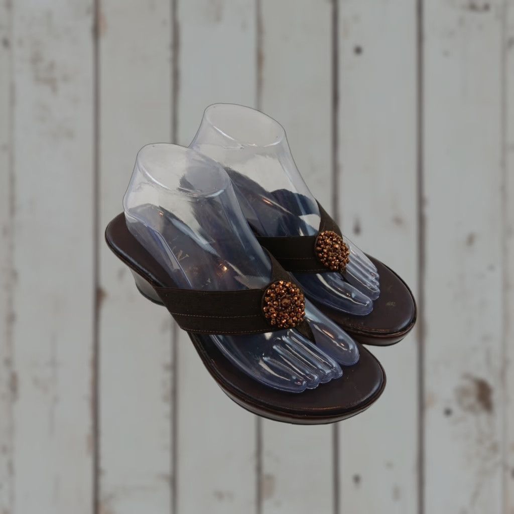 Vintage Italian Shoemaker Women's Sandals Size 9 M Brown Beaded Slip On Size US 9 / IT 39 - 1 Thumbnail
