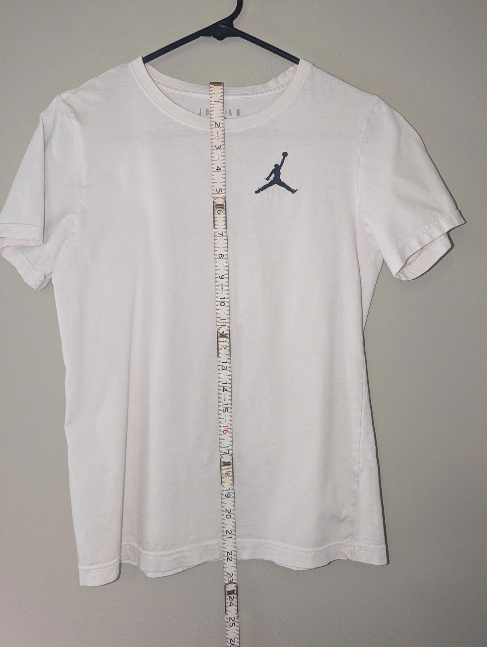 Designer Jordan Youth Classic Logo T-Shirt Size Large 12-13 Year Size US L / EU 52-54 / 3 - 7 Thumbnail