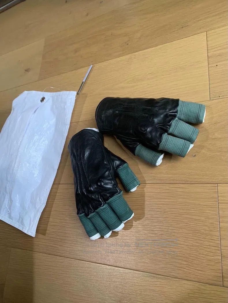 Carol Christian Poell Carol Christian Poell Glove Size ONE SIZE - 2 Thumbnail