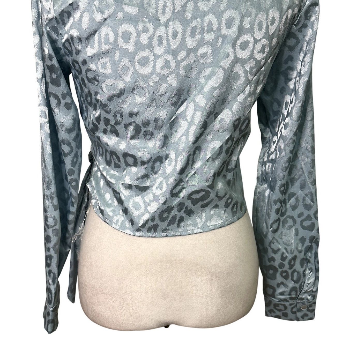 Other Vero Mada Something New Mia Satin Long Sleeve Wrap Top S NWT Size S / US 4 / IT 40 - 7 Thumbnail