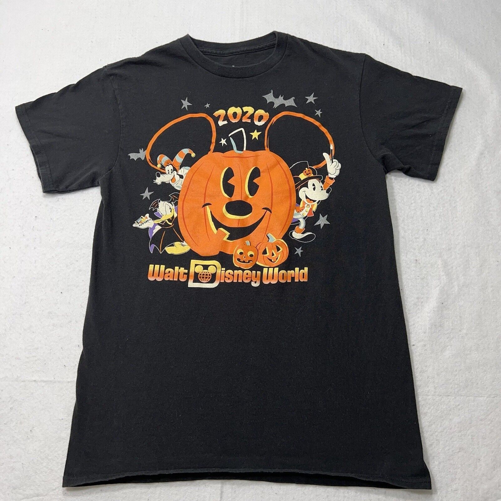 Disney Disney Parks Small 2020 Halloween Black Graphic T Shirt Size US S / EU 44-46 / 1 - 1 Thumbnail