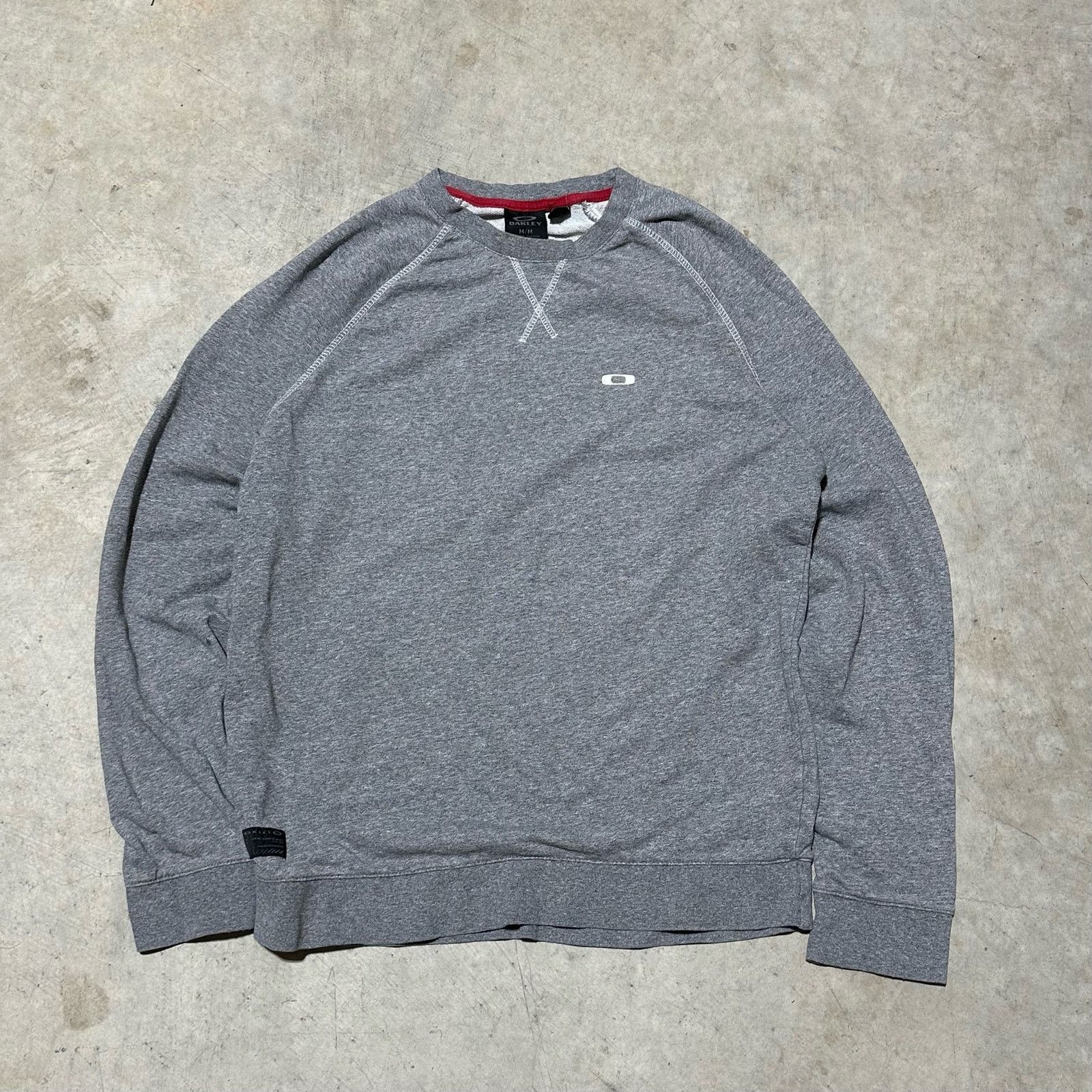 Oakley Oakley Sweater size Medium in Men Grailed