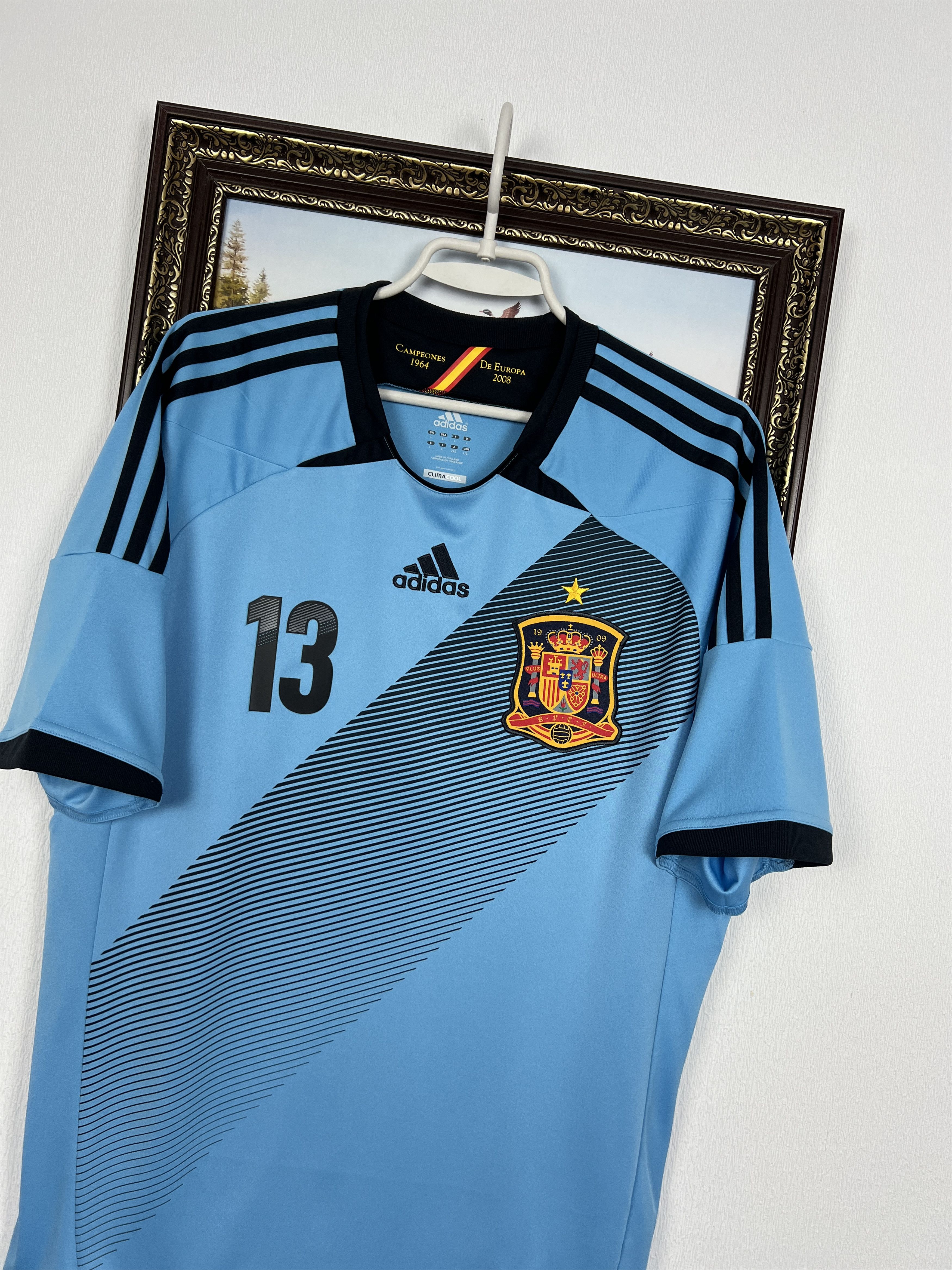 Adidas Spain football shirt 2012 Soccer Mata Jersey Mens Tee Hype Size US L / EU 52-54 / 3 - 5 Thumbnail