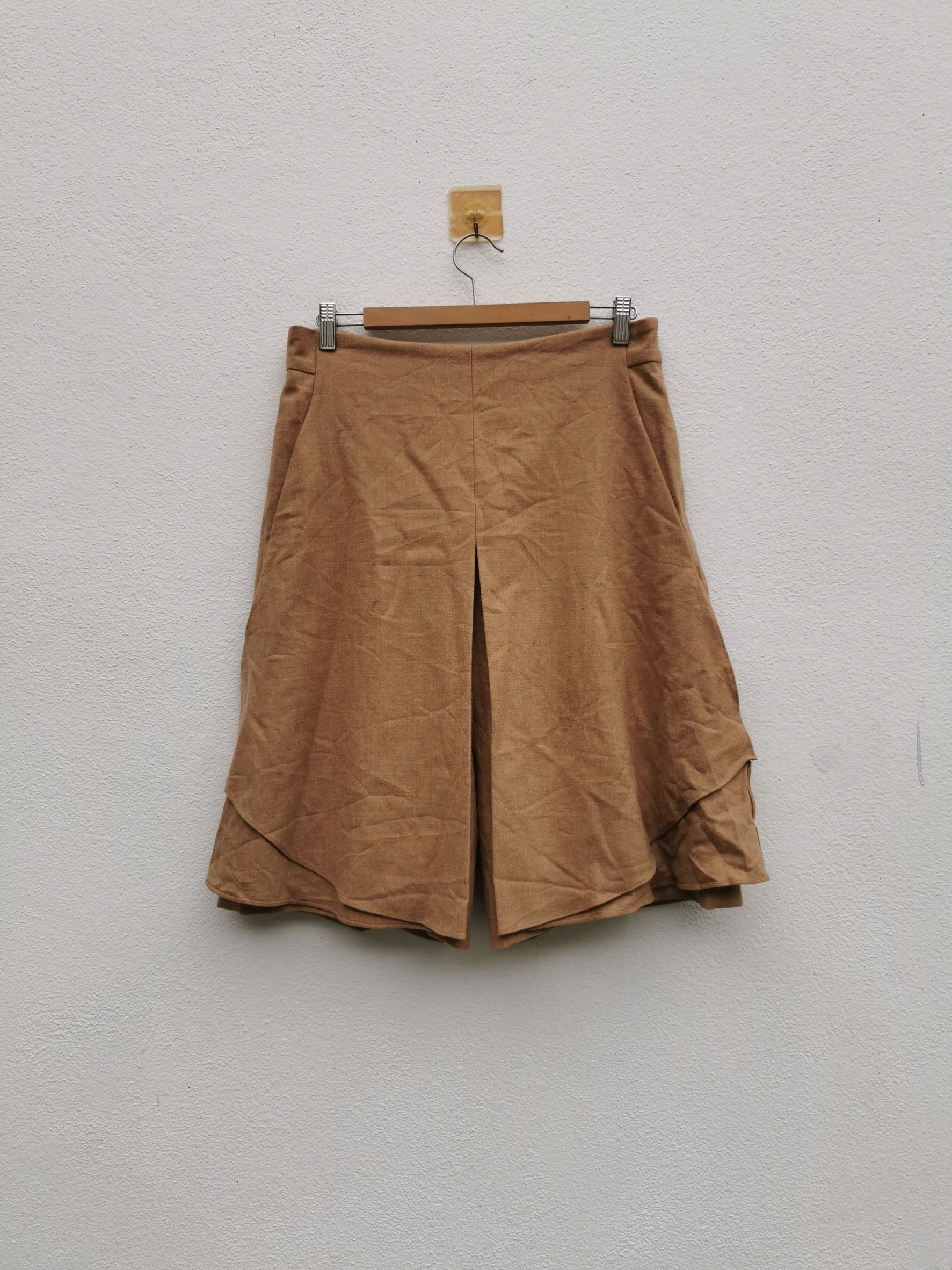 Akris 🔴Akris pants🔴 Size 31" - 1 Thumbnail