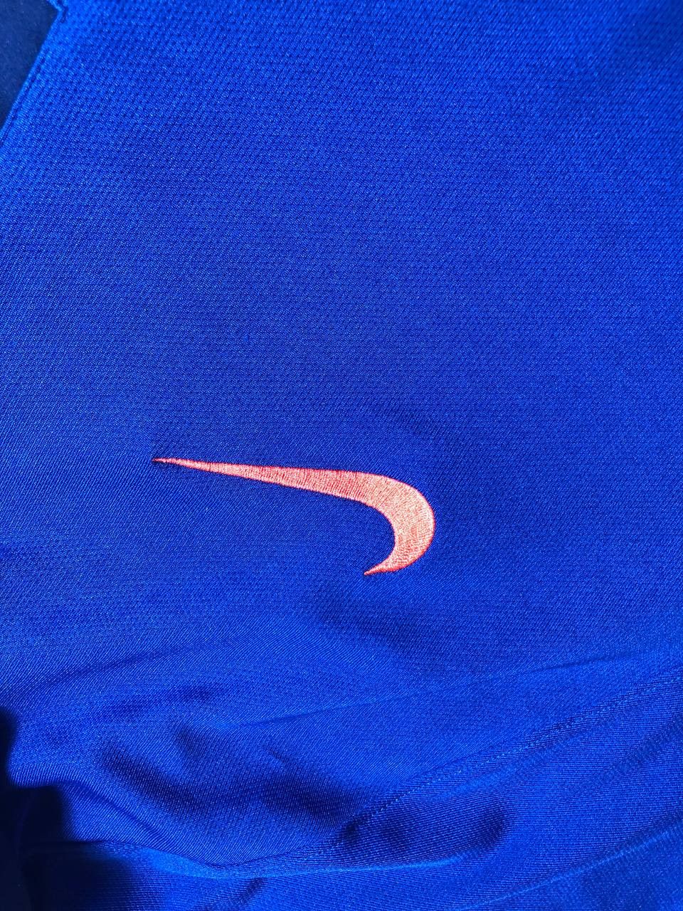 Nike × Vintage 90s Nike Central Swoosh Vintage Y2K Oversized Retro T-Shirt Size US M / EU 48-50 / 2 - 18 Thumbnail