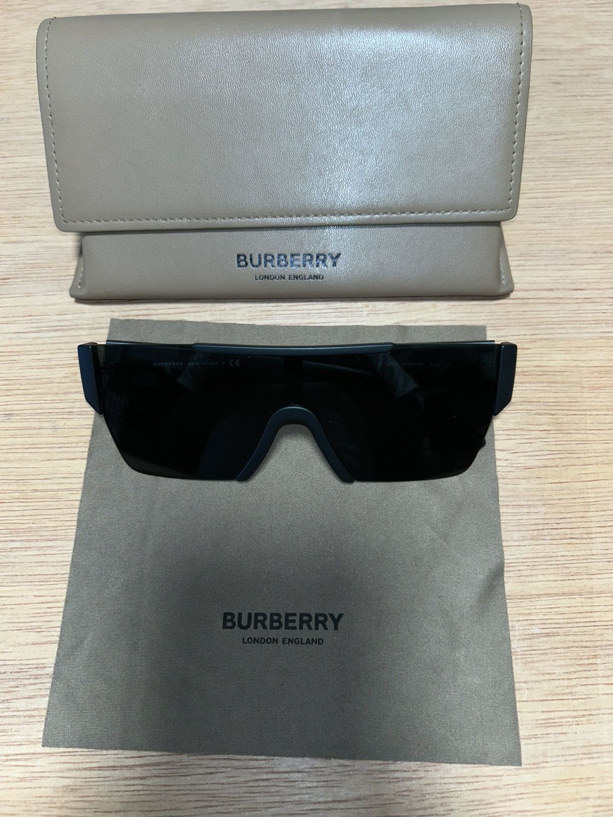 Burberry BURBERRY BE4291 Size ONE SIZE - 6 Thumbnail