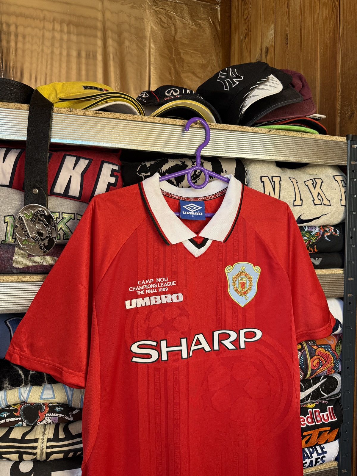 Vintage Vintage Manchester United Jersey Umbro SHARP 90s Size US L / EU 52-54 / 3 - 3 Thumbnail