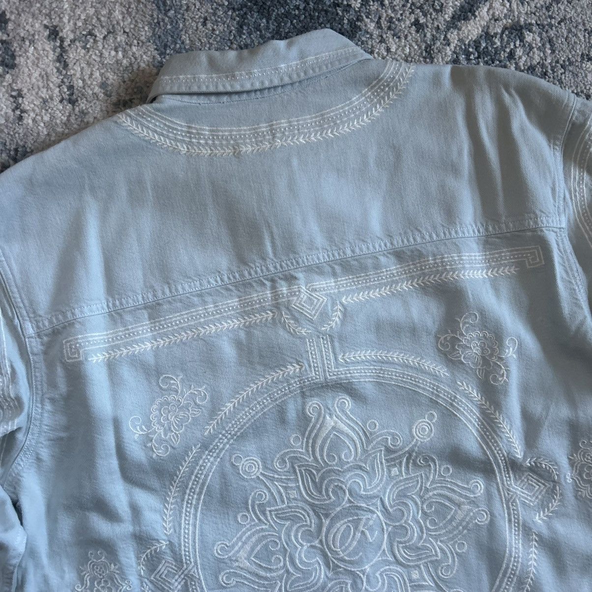 Kith SPRiNG 2024 RAW HEM DENiM APOLLO SHiRT STONE WASH EMBROiDERY Size US M / EU 48-50 / 2 - 19 Thumbnail