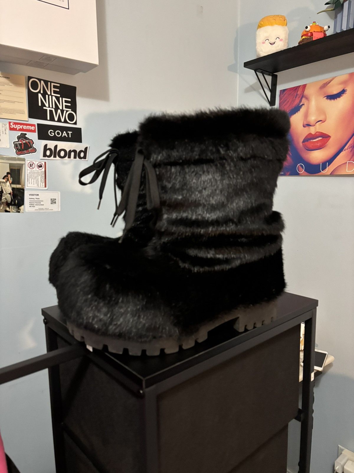 Balenciaga Balenciaga Alaska fur Boots 42 | Grailed
