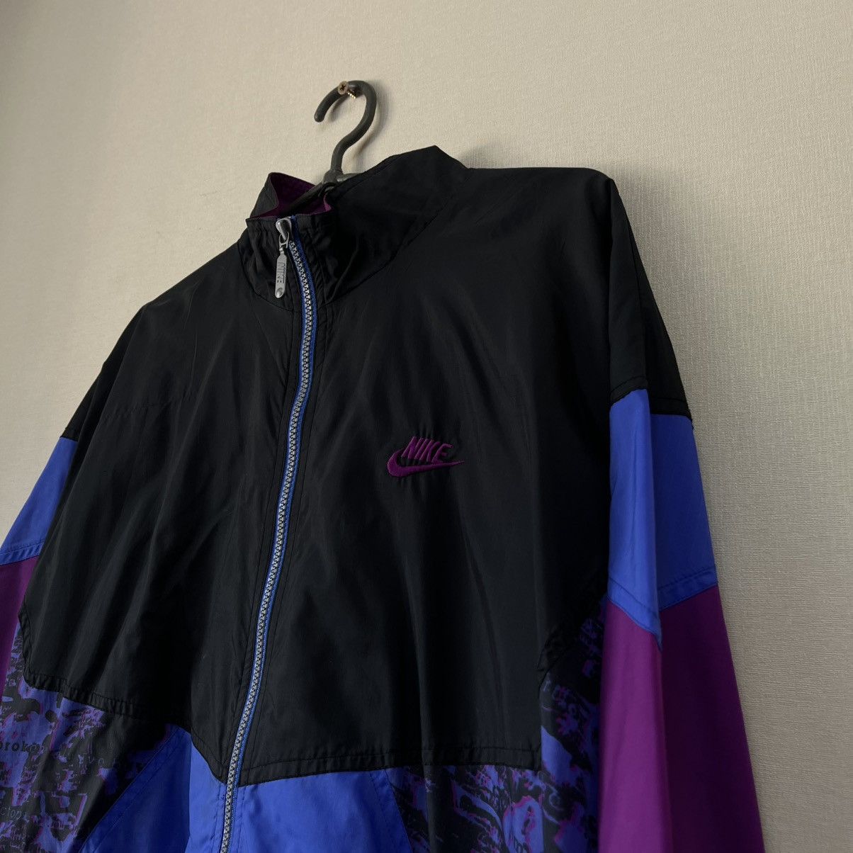 Nike Nike Vintage Track Jacket Nylon Woven Drill Japanese Boxy Size US L / EU 52-54 / 3 - 2 Thumbnail
