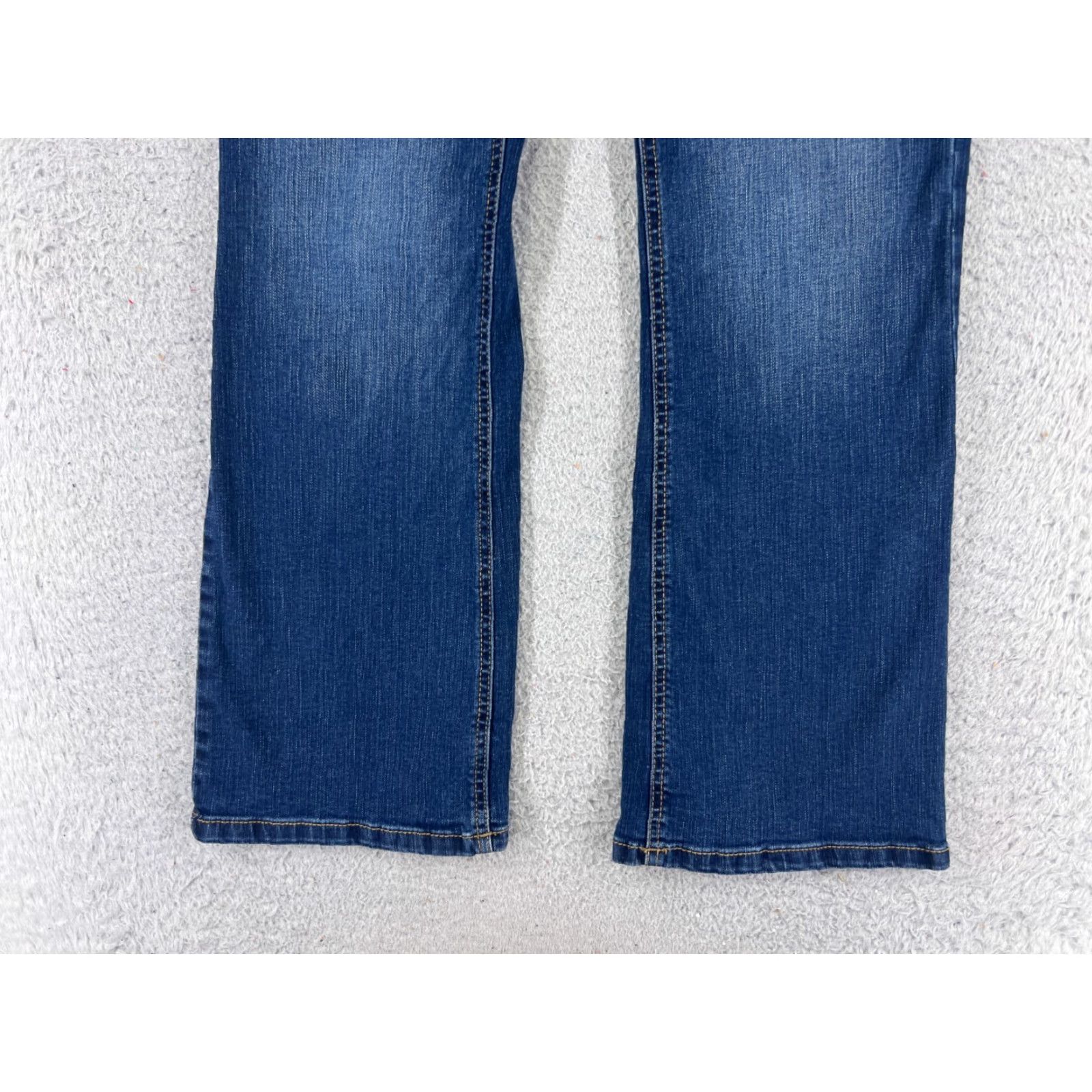 Vintage Maurices Jeans Women 8 Blue Denim Bootcut High Rise 27x30 Regular Stretch Cotton 5-Pocket Zipper Distressed Size 30" / US 8 / IT 44 - 2 Thumbnail