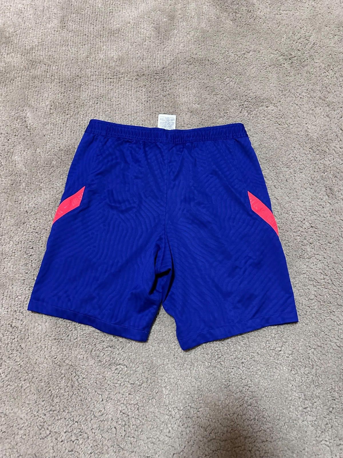 Nike nike chelsea 2022/23 Football Soccer Shorts Sz M Size US 32 / EU 48 - 7 Thumbnail