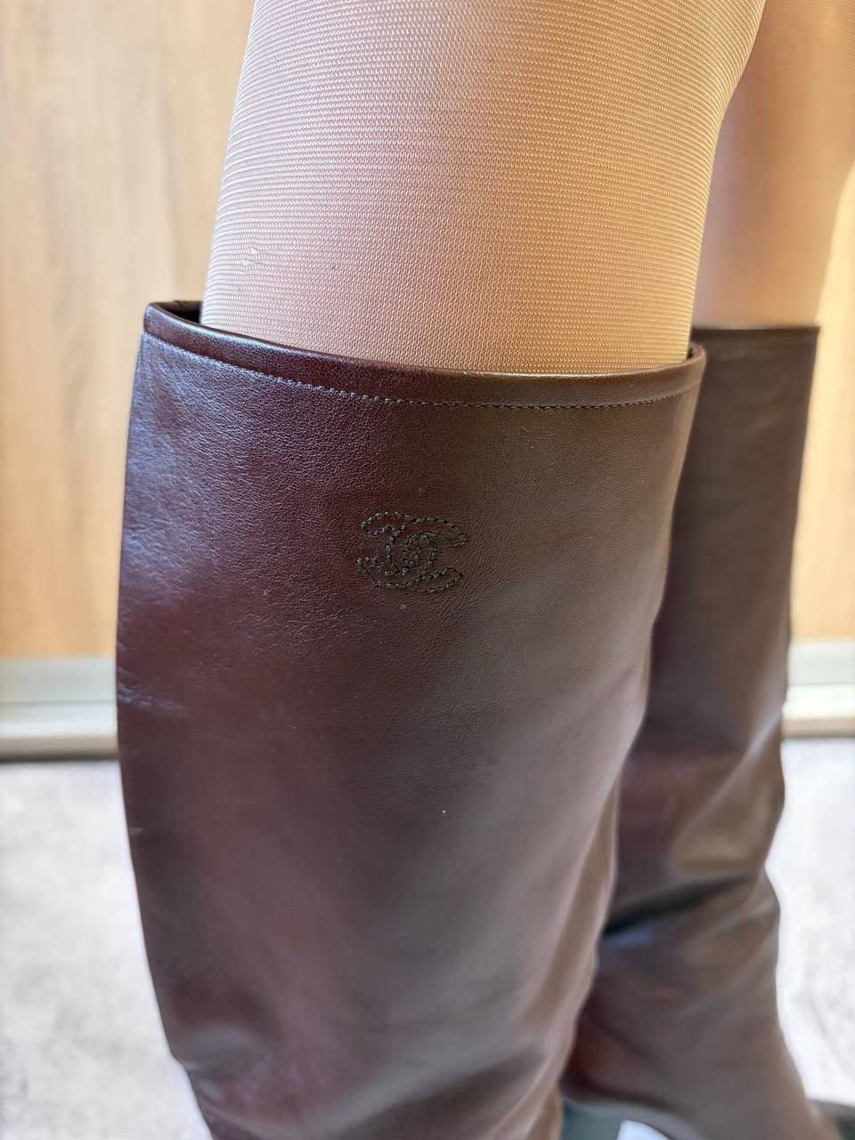 Chanel CHANEL Vintage CC Logo Brown Leather Knee High Boots Size US 5.5 / IT 35.5 - 7 Thumbnail