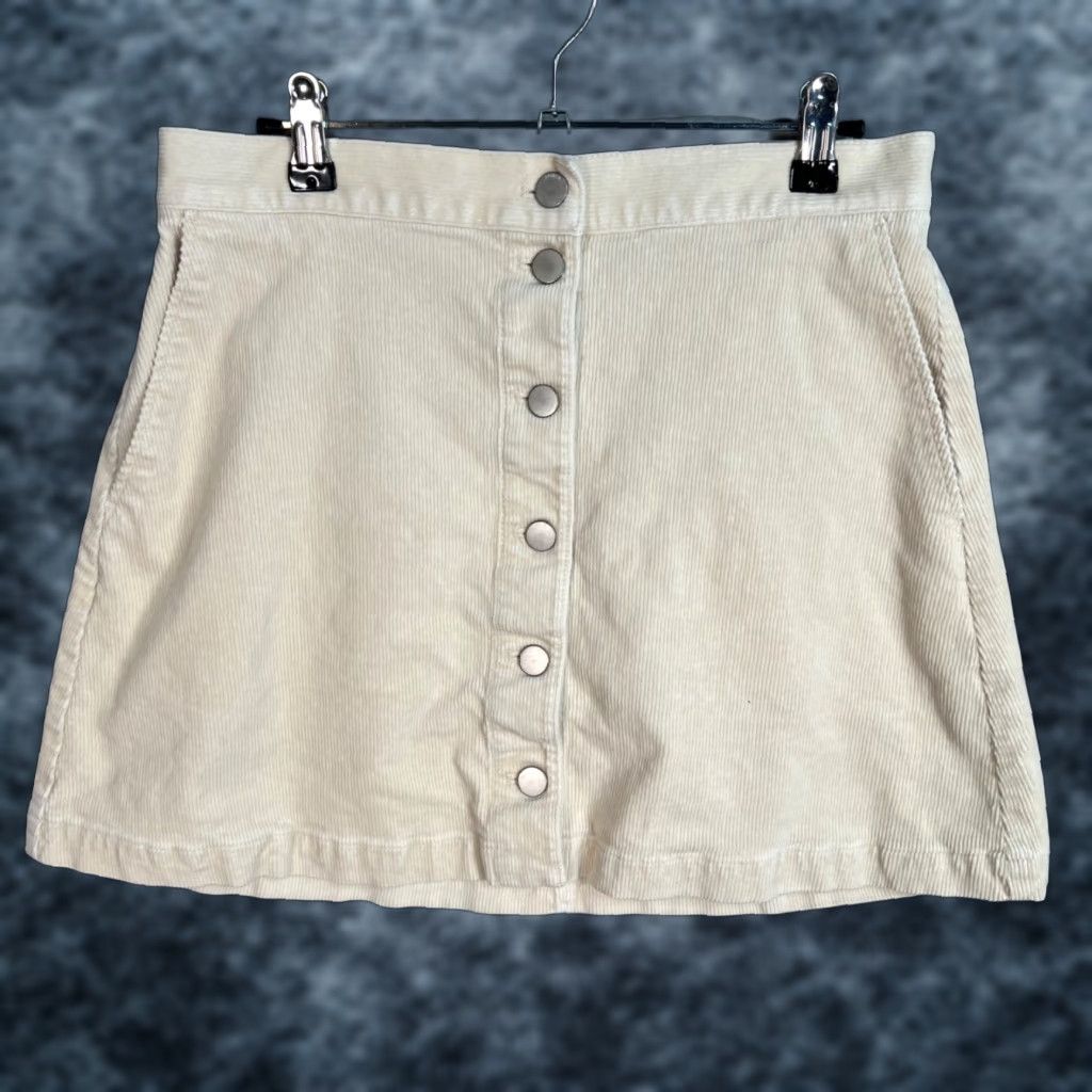 Uniqlo Uniqlo Beige Corduroy Mini Skirt With Button Front Womens Size 10 Size 32" / US 10 / IT 46 - 1 Thumbnail
