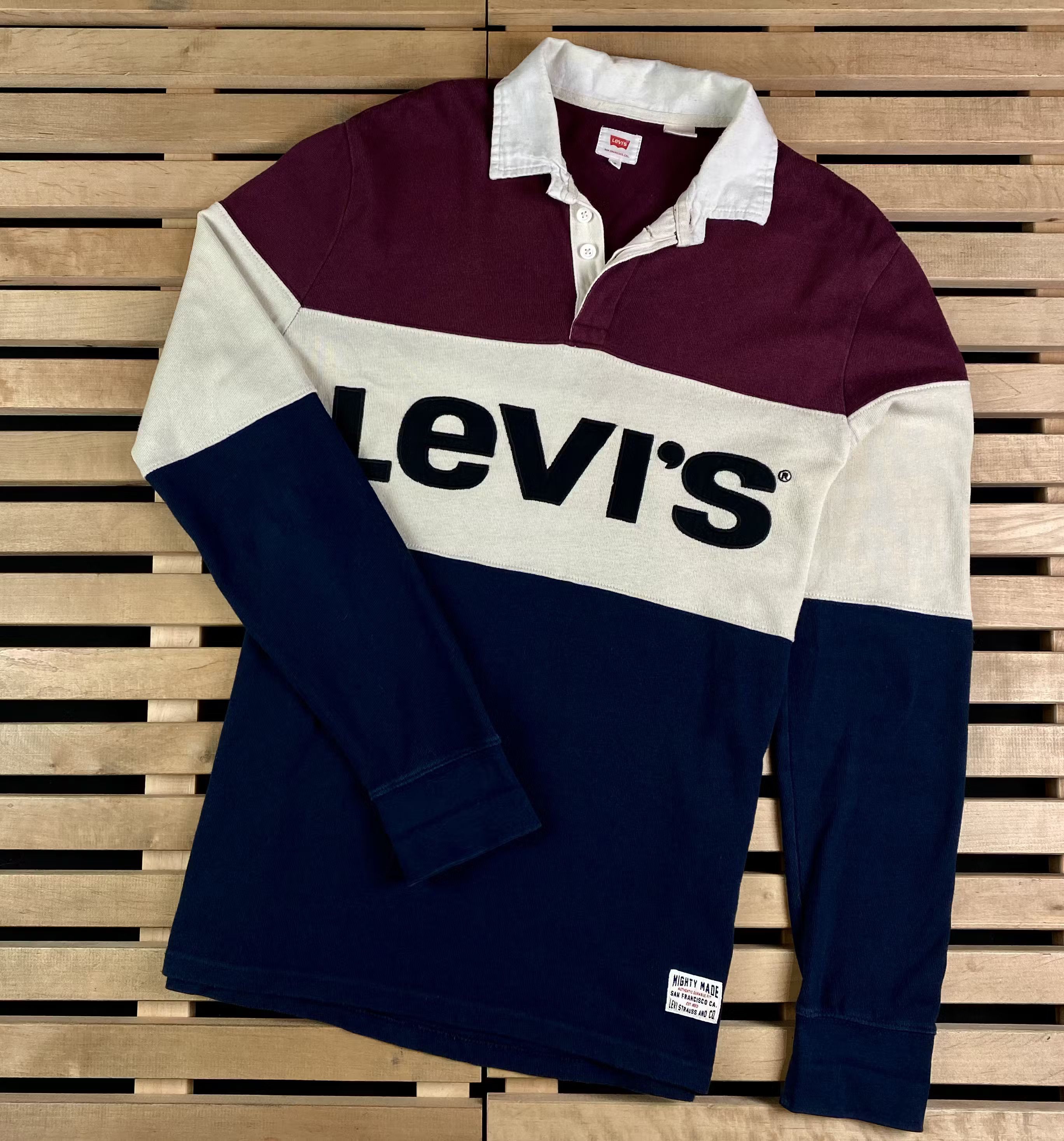 Levi's × Levi's Vintage Clothing × Vintage Mens Levi’s Big Logo Rugby Sweatshirt Size S Size US S / EU 44-46 / 1 - 1 Thumbnail