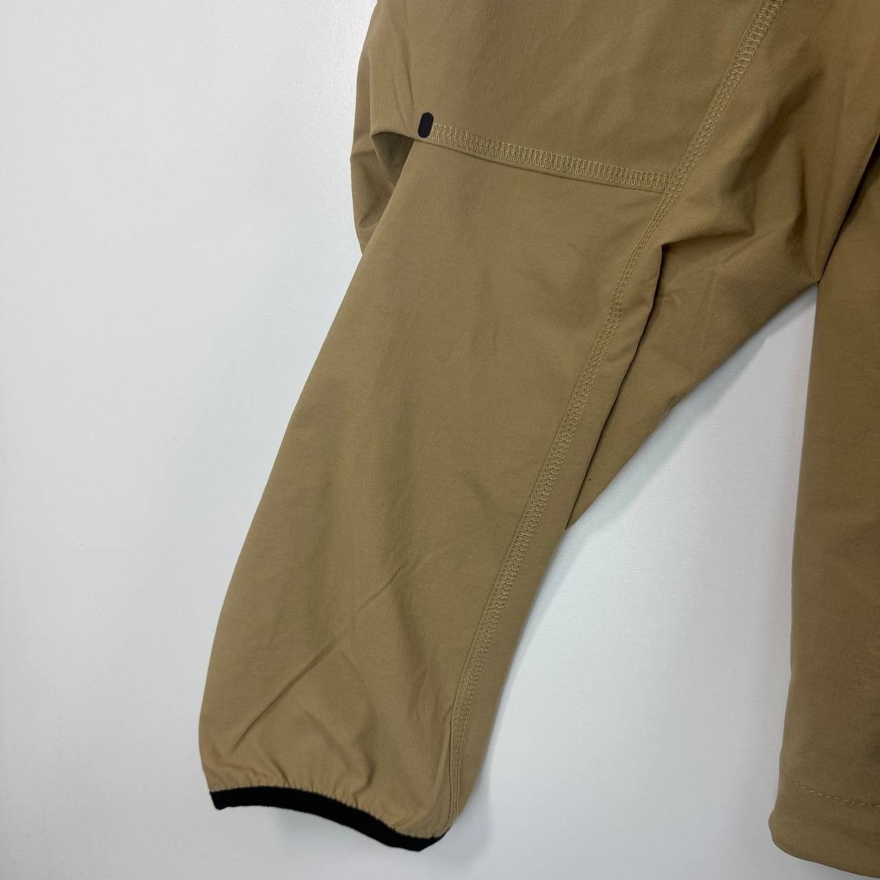 Nike Nike Beige Windrunner Jacket Lightweight Hooded Zip-Up L Size US L / EU 52-54 / 3 - 11 Thumbnail