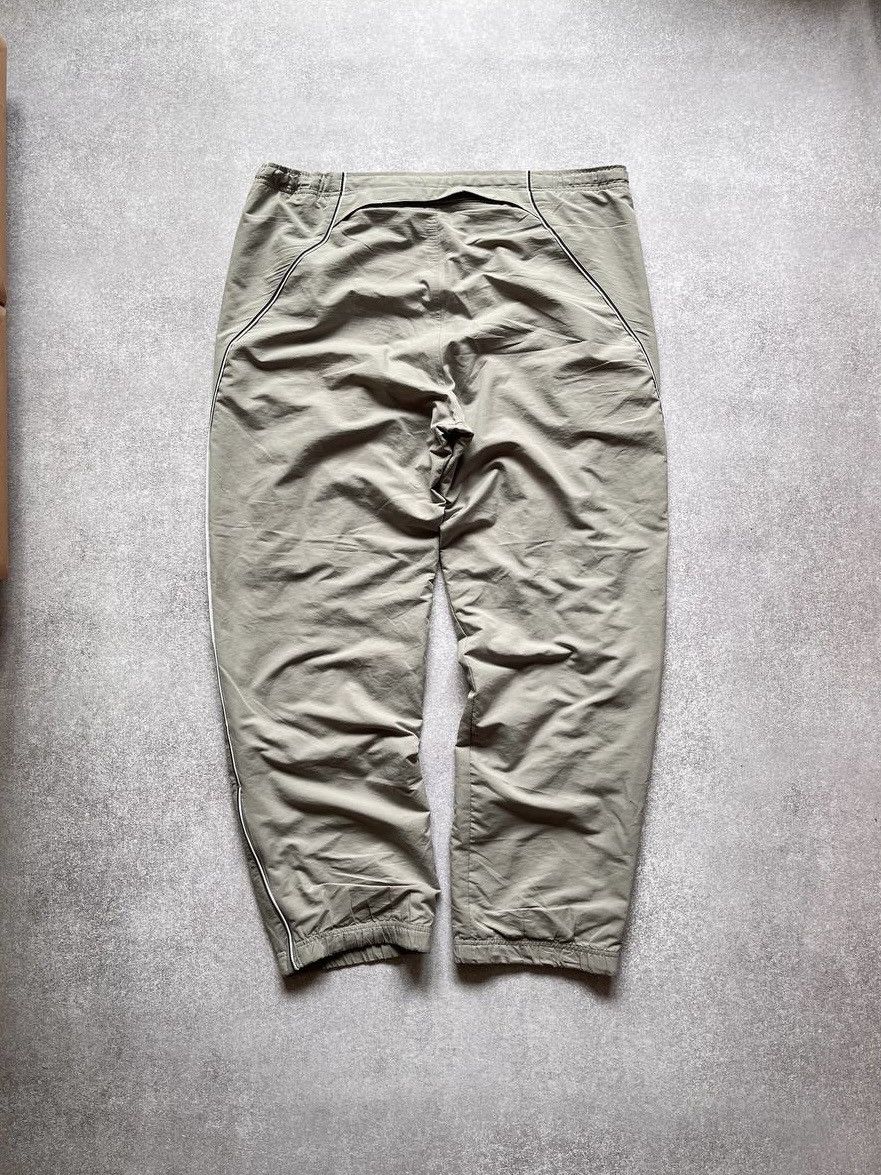 Nike × Vintage Vintage Nike Baggy Nylon Trackpants Y2K XL Size US 36 / EU 52 - 4 Thumbnail