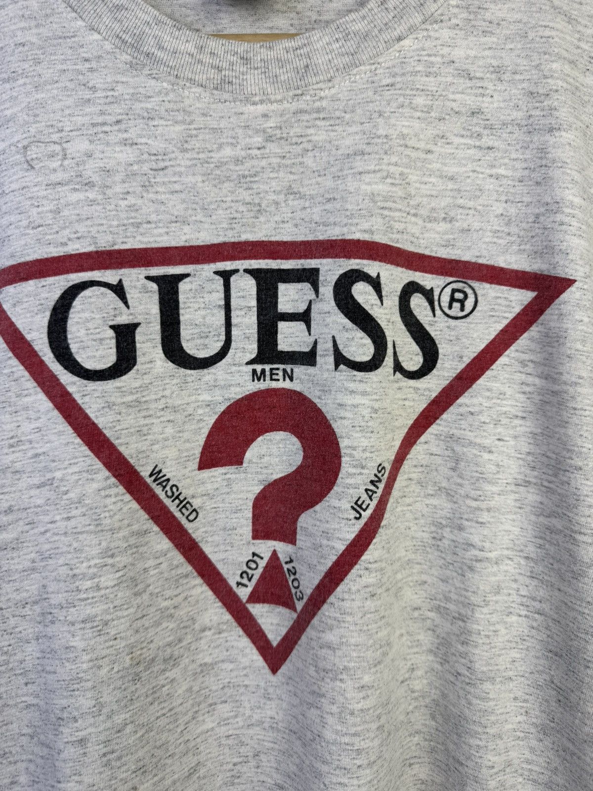 Guess vintage-style Guess Jeans men's logo T-shirt in grey Size US M / EU 48-50 / 2 - 4 Thumbnail