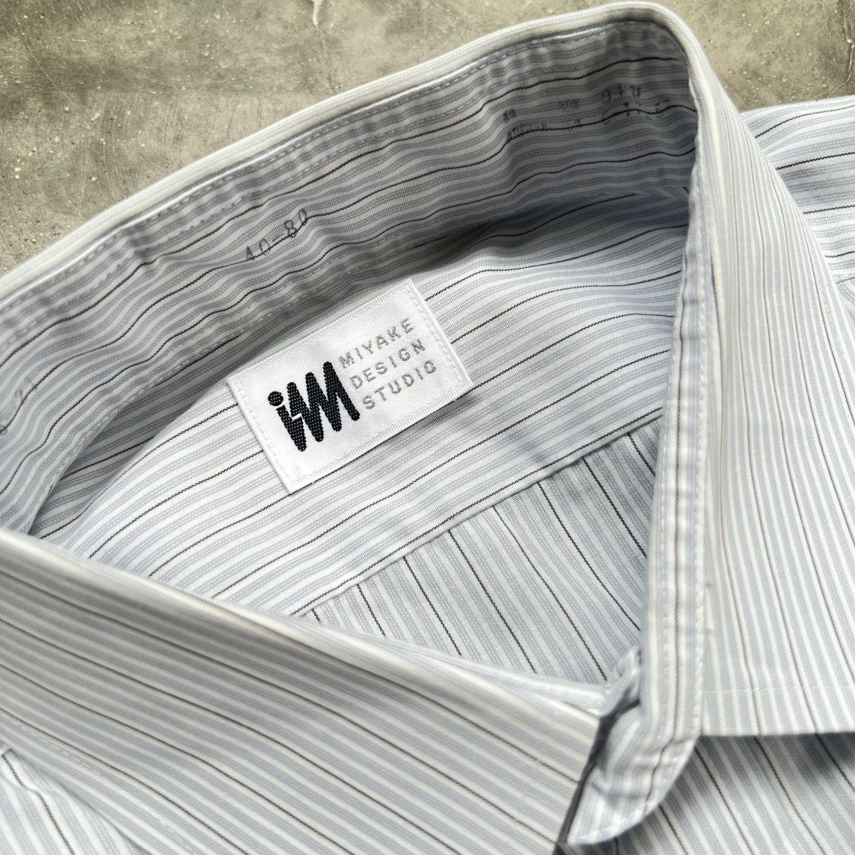 Issey Miyake Vintage 90s Issey Miyake Vertical Stripe Long Sleeve Shirt Size US L / EU 52-54 / 3 - 6 Thumbnail