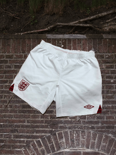 Umbro Umbro Vintage Umbro England Football Shorts White Y2K Size US 32 / EU 48 - 1 Thumbnail