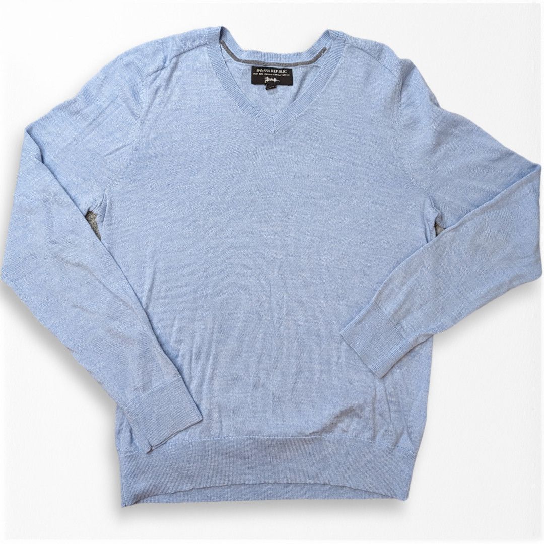 Banana Republic Washable merino wool V neck sweater sz M light blue Size US M / EU 48-50 / 2 - 1 Thumbnail