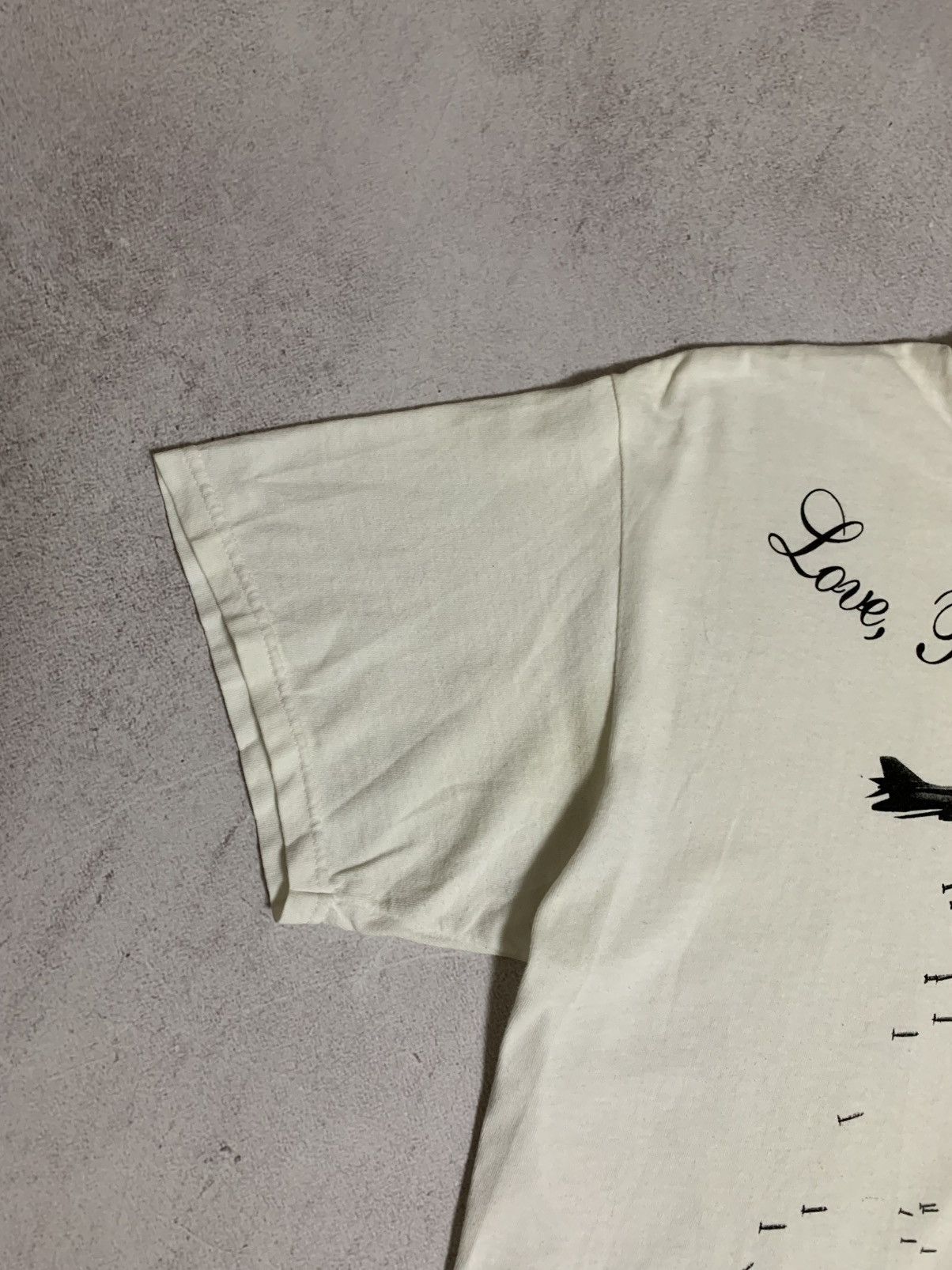 Vintage Vintage Love Piece & Understanding T Shirt Tee Baggy Rap Y2K Size US L / EU 52-54 / 3 - 5 Thumbnail