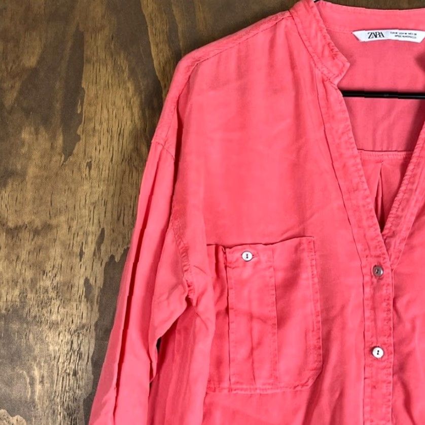 Zara Zara Womens Blouse V Neck Button-Down Long Sleeve M Coral Utility Shirt Womens Medium Coral V-Neck Button-Down Long Sleeve Blouse Size M / US 6-8 / IT 42-44 - 4 Thumbnail