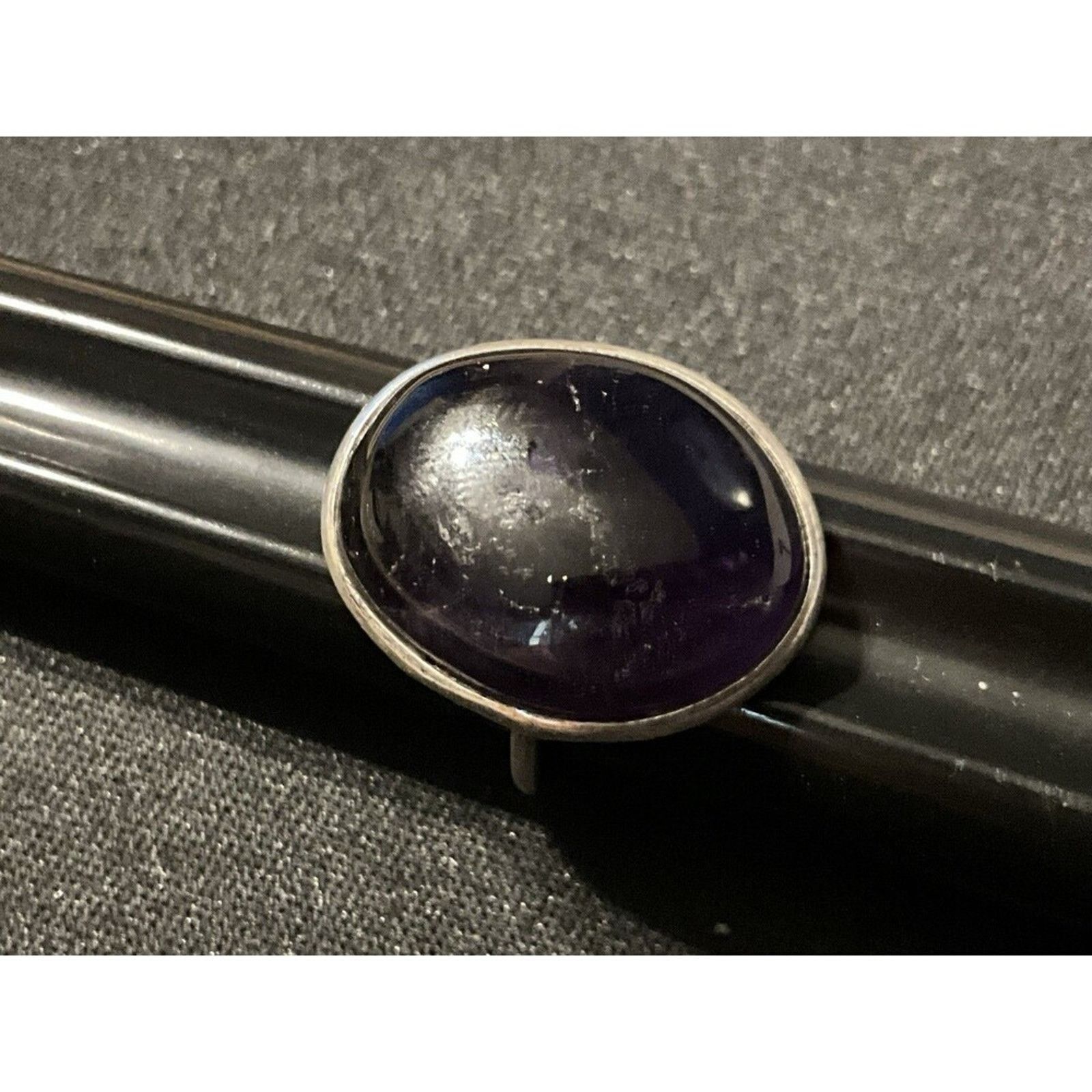 Other 925 Vintage Amethyst Cabachon Ring Size 5 Size ONE SIZE - 1 Thumbnail