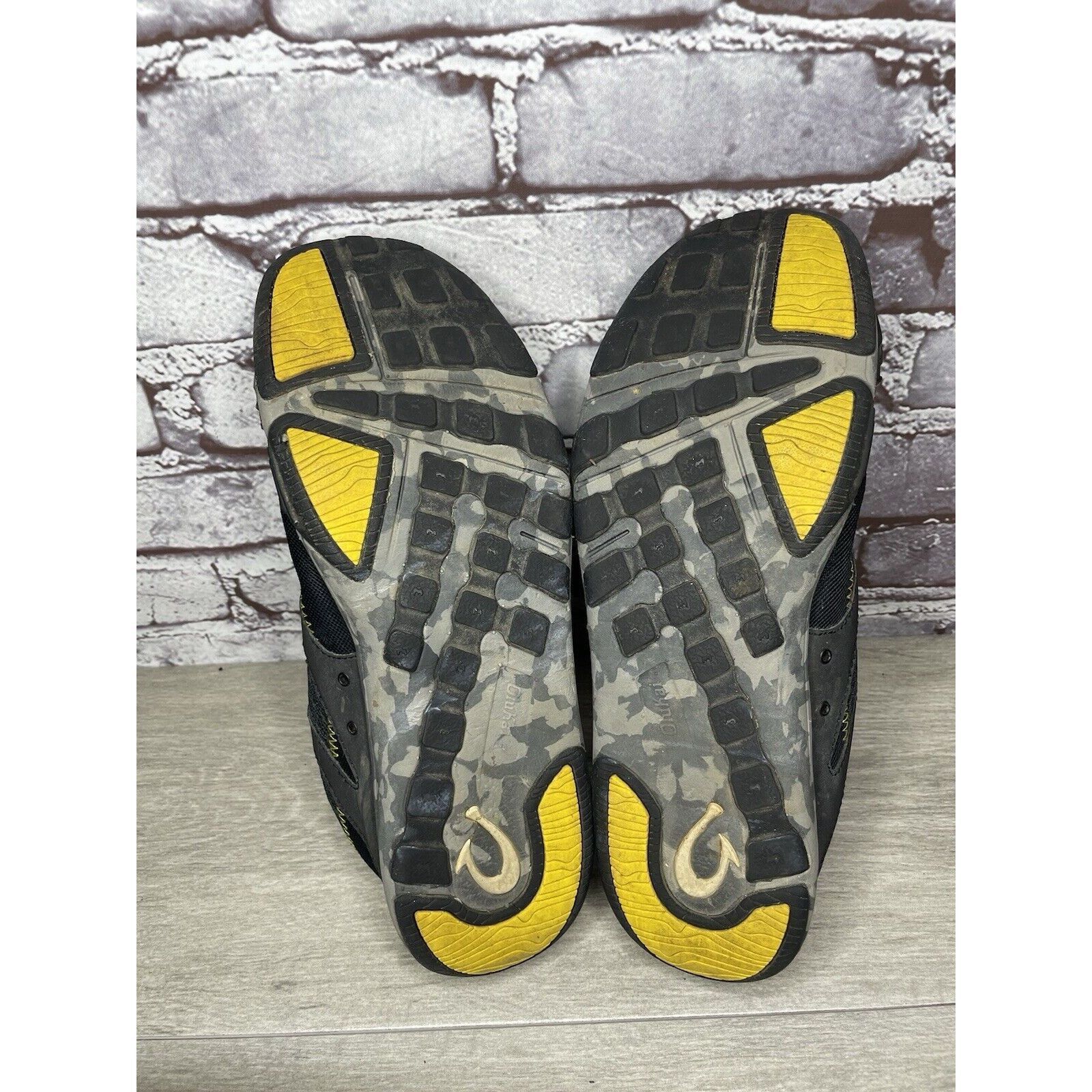 Olukai Olukai Shoes Eleu Trainer Black Camo Yellow Comfort Walking Size US 11 / EU 44 - 21 Thumbnail