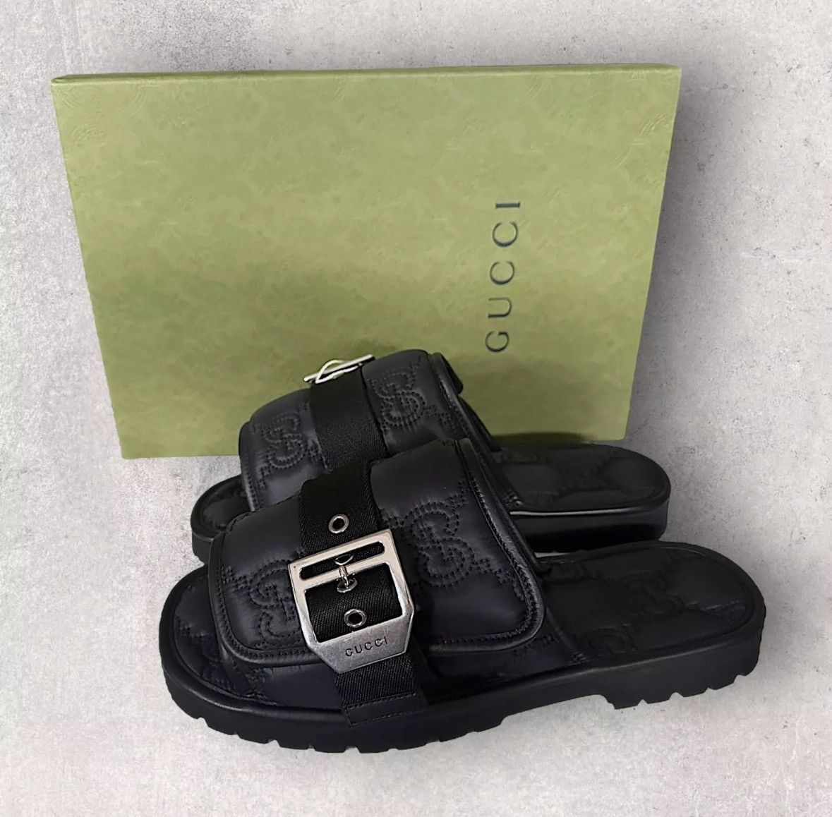 Gucci Gucci Monogram Padded Slides Size US 9 / EU 42 - 1 Thumbnail