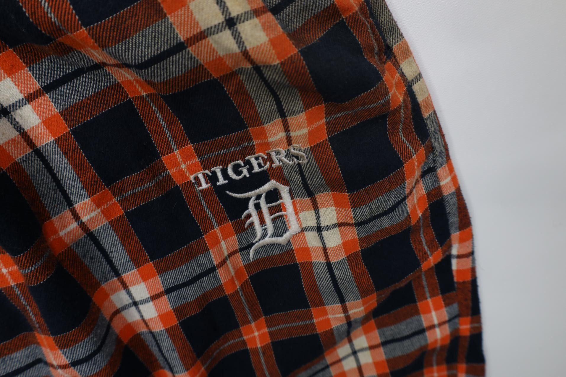 Vintage Vintage Y2K MLB Tigers Baseball Wide Leg Pajamas Pants Size US 38 / EU 54 - 7 Thumbnail