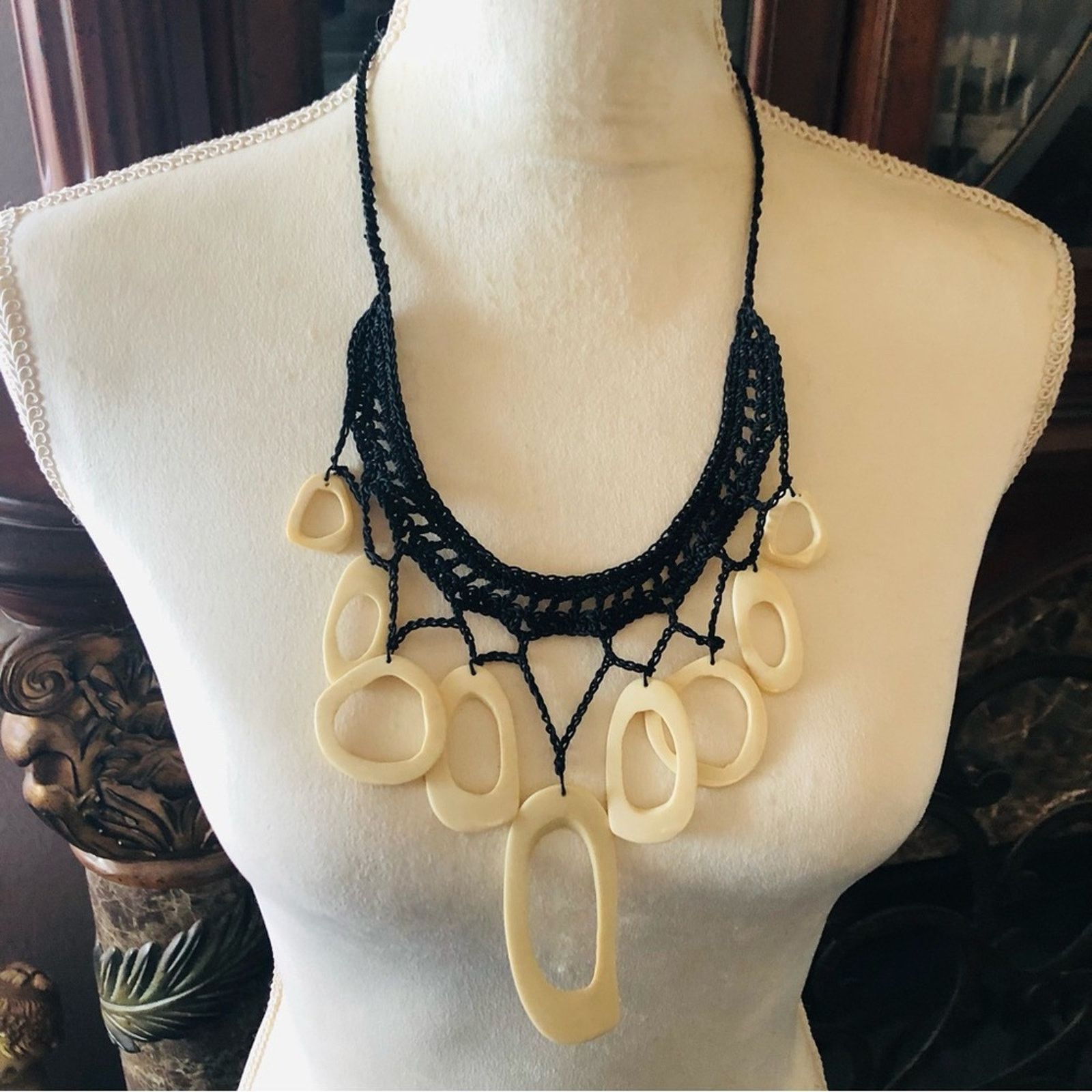 Handmade Handcrafted crochet simulated bone disc necklace Size ONE SIZE - 2 Thumbnail