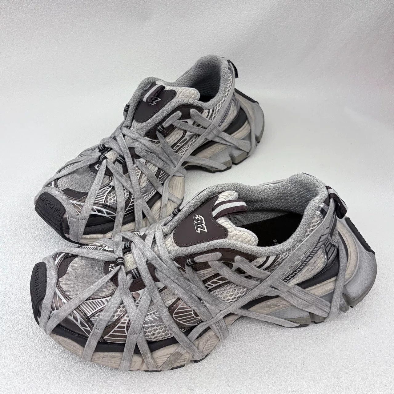 Balenciaga balenciaga 3xl low-top casual shoes gray Size US 9 / EU 42 - 1 Thumbnail