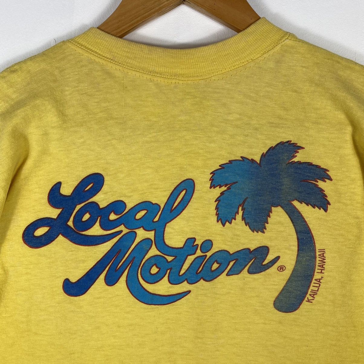 Vintage True Vintage 70's LOCAL MOTION Kailua Hawaii Surfing Tee Size US L / EU 52-54 / 3 - 3 Thumbnail