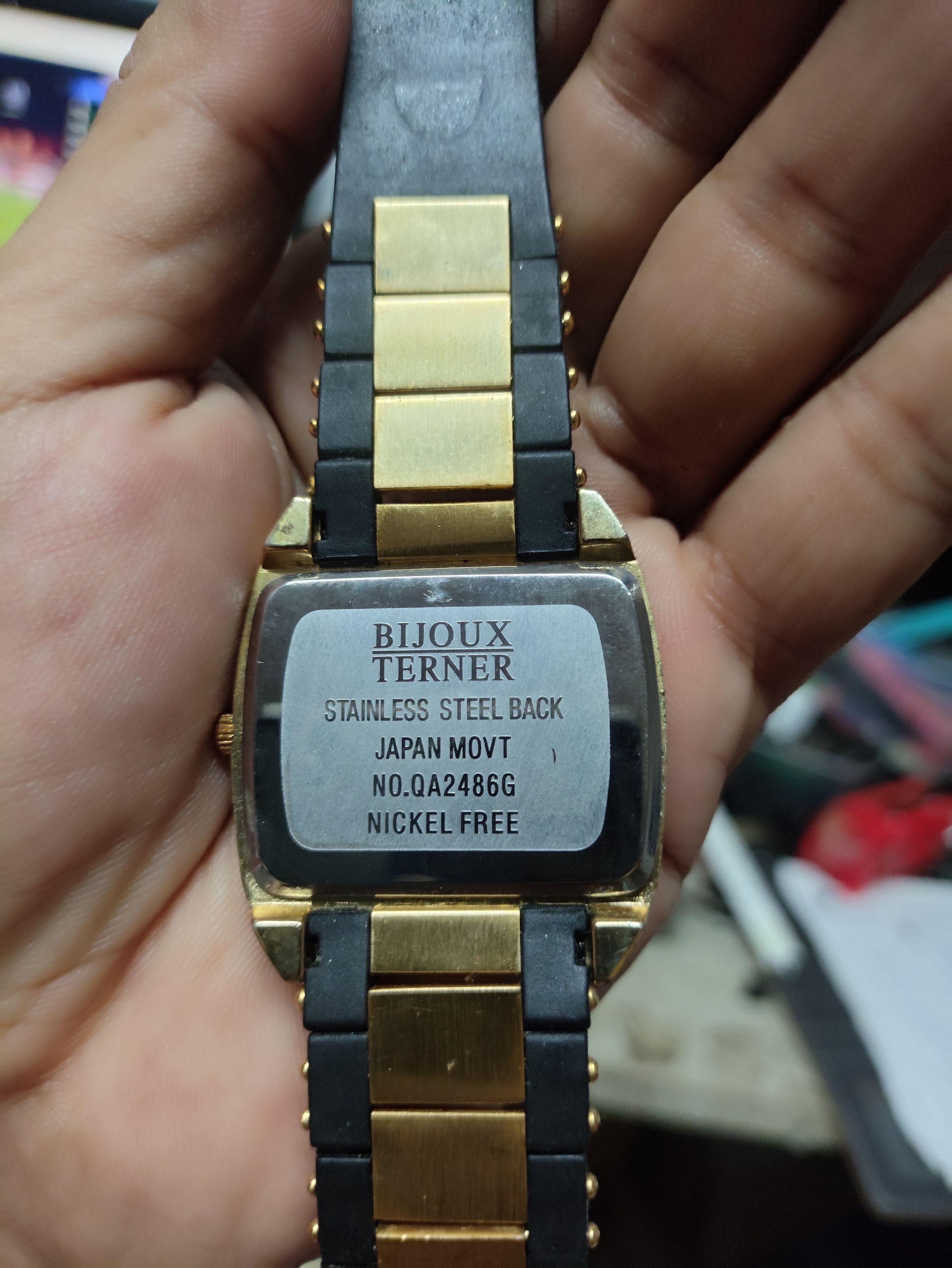 Vintage BIJOUX TERNER (NO.QA2486G) Vintage Japan Quartz Watch Size ONE SIZE - 9 Thumbnail