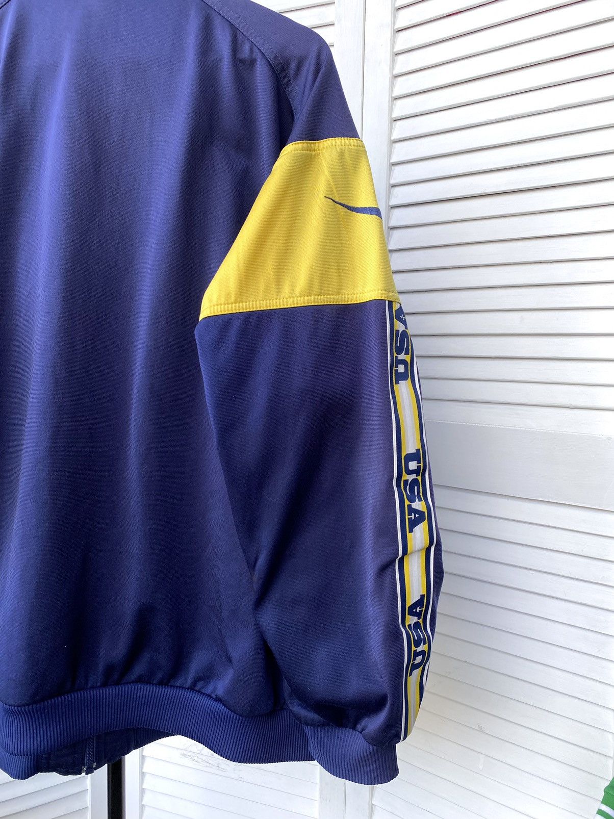 Nike × Vintage Vintage Nike USA Big Swoosh Lampasas Y2K Track Jacket Size US XL / EU 56 / 4 - 12 Thumbnail