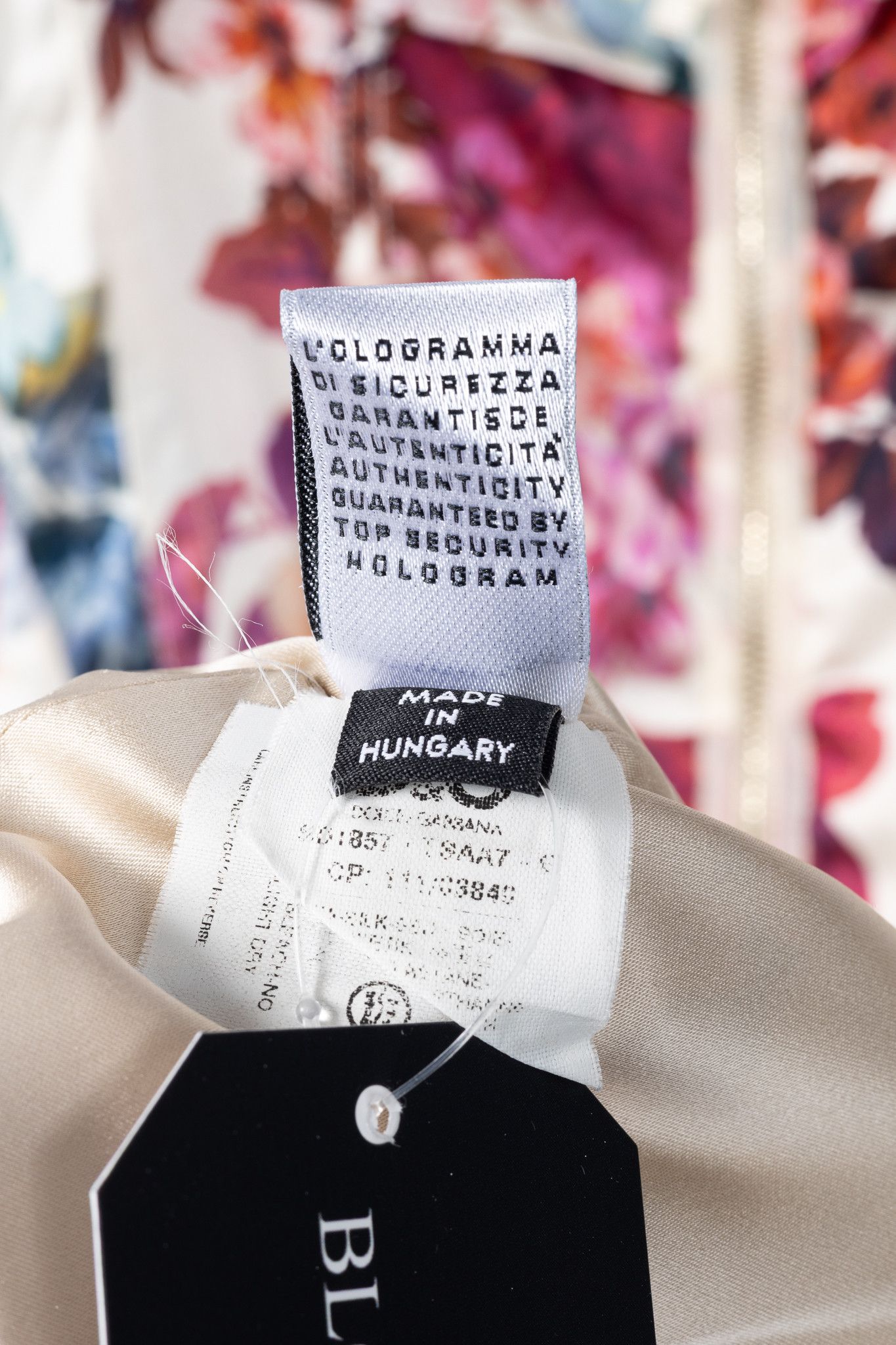 Dolce & Gabbana D&G Dolce & Gabbana SS/11 White Floral Silk-Satin Mini Dress Size S / US 4 / IT 40 - 10 Thumbnail
