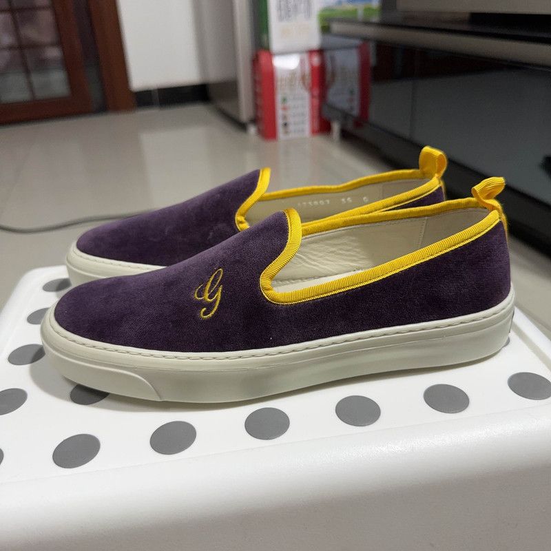 Gucci Gucci Stylish Comfortable Slip-On Sneakers Size US 5.5 / EU 38 - 1 Thumbnail