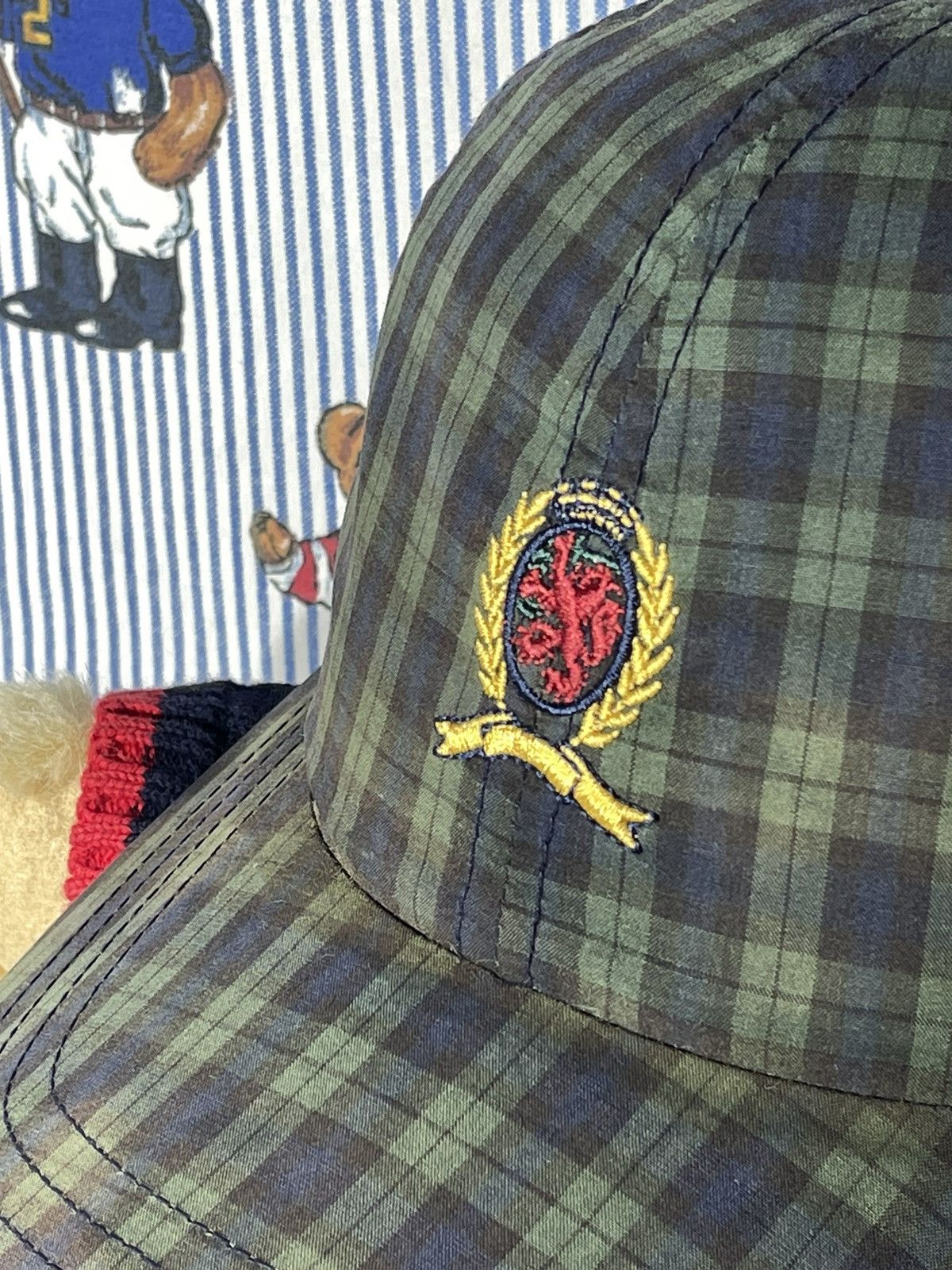 Tommy Hilfiger × Vintage Cap Tommy Hilfiger Lion Crest OG Vintage 90’s Size ONE SIZE - 4 Thumbnail