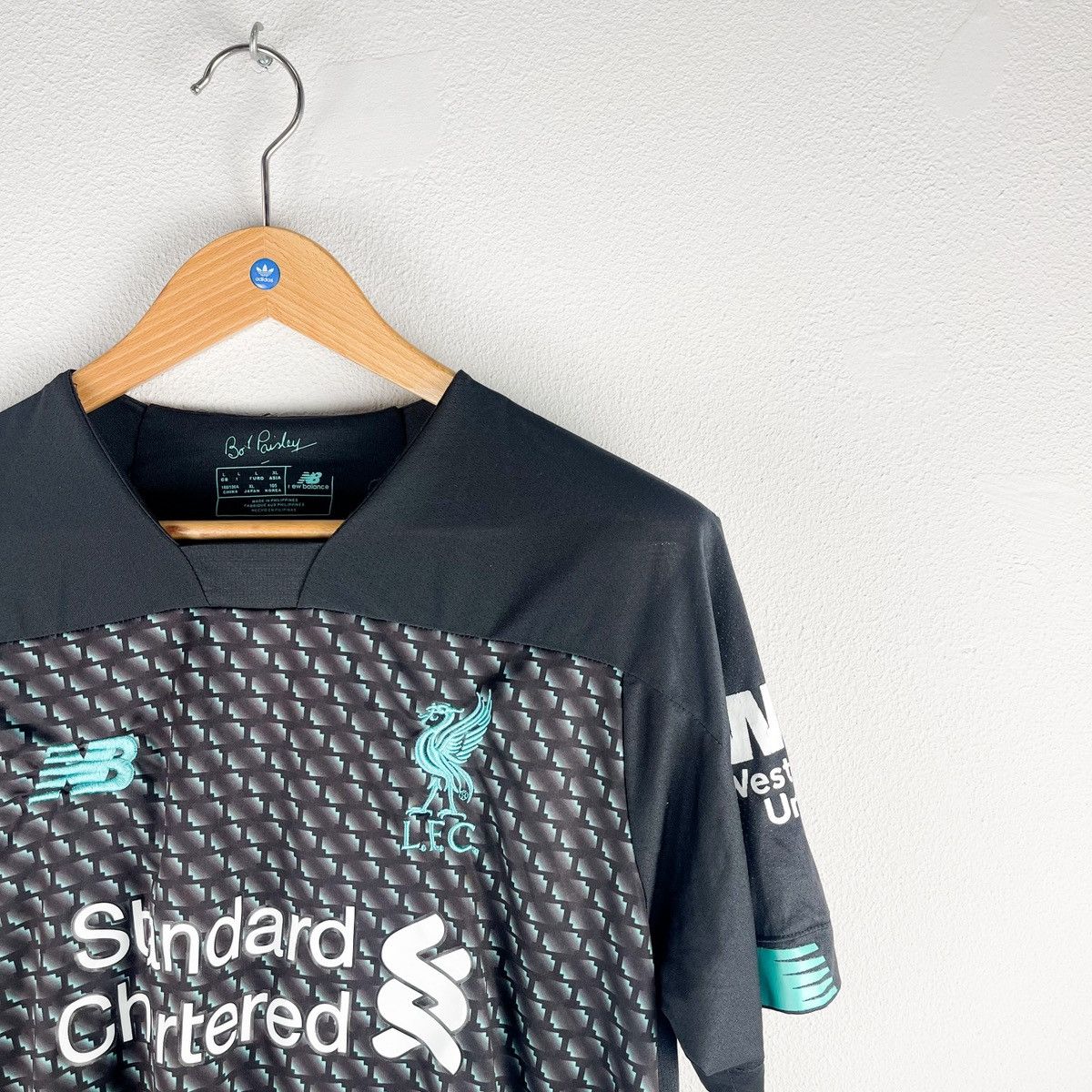 New Balance LIVERPOOL 2019 2020 THIRD FOOTBALL SHIRT SOCCER JERSEY NB Size US L / EU 52-54 / 3 - 5 Thumbnail