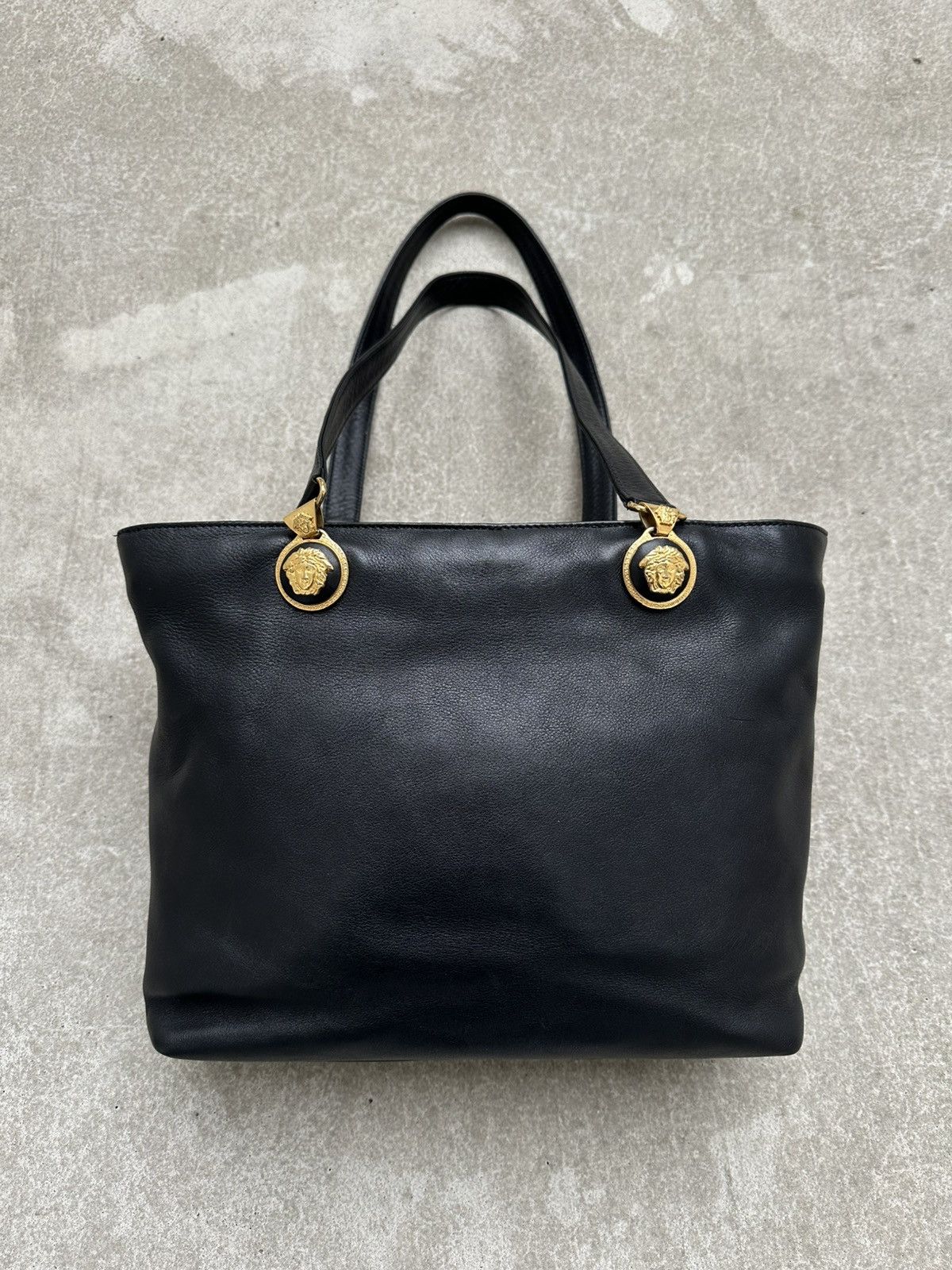 Versace Vintage Gianni Versace La Medusa Golden Logo Leather Bag Size ONE SIZE - 8 Thumbnail