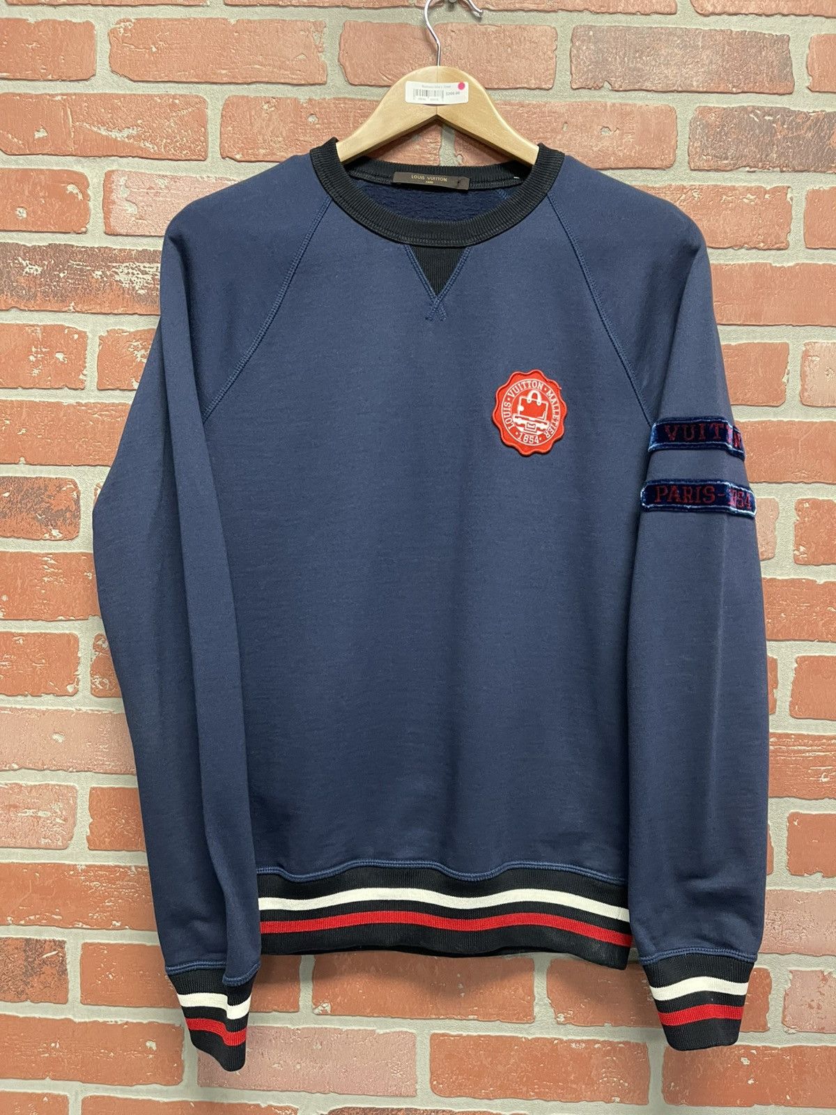 Louis Vuitton Size M - Louis Vuitton Malletier Crewneck Blue Size US M / EU 48-50 / 2 - 1 Thumbnail