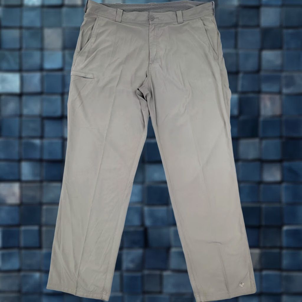 Vintage Columbia Omni-Shield Advanced Repellency Lightweight Pants Men 40x33 Lightweight Hiking Straight Leg Beig e 5-Pocket Design Size US 40 / EU 56 - 1 Thumbnail