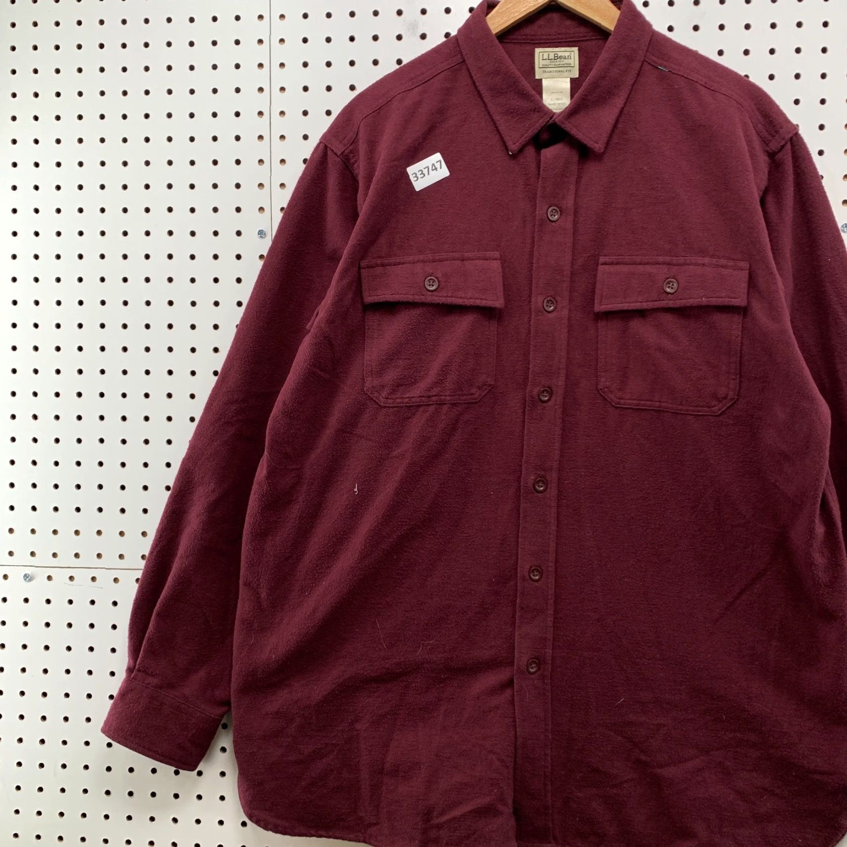 Vintage VINTAGE LL Bean Chamois Button Shirt Mens Large Burgundy Long Sleeve Pocket 23x32.5 Size US L / EU 52-54 / 3 - 3 Thumbnail