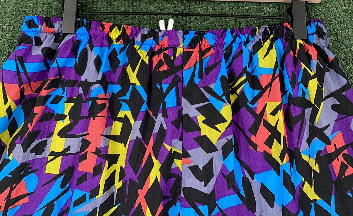 Nike VTG 90’s Nike Spellout Lined Sprinter Shorts Mens Medium Size US 34 / EU 50 - 5 Thumbnail